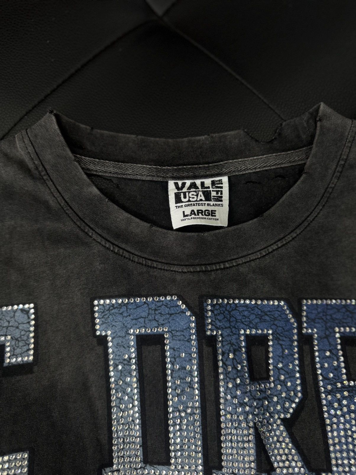 Vale Valley Stone Football Tee Shirt Shiny Size L (NEW) Size US L / EU 52-54 / 3 - 8 Thumbnail
