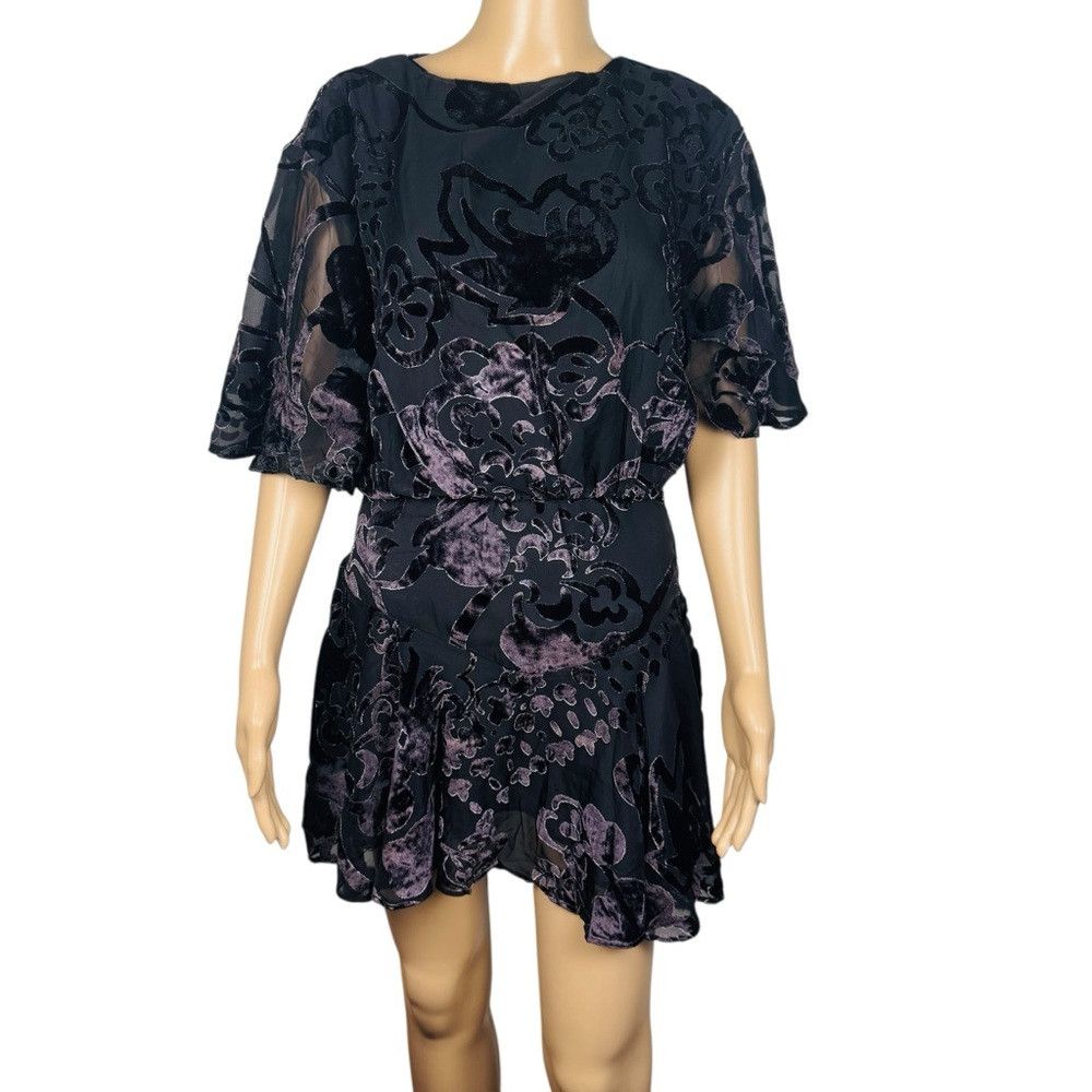 Free People New Free People Manuka Burnout Velvet Mini Dress Size XS Size XS / US 0-2 / IT 36-38 - 3 Thumbnail