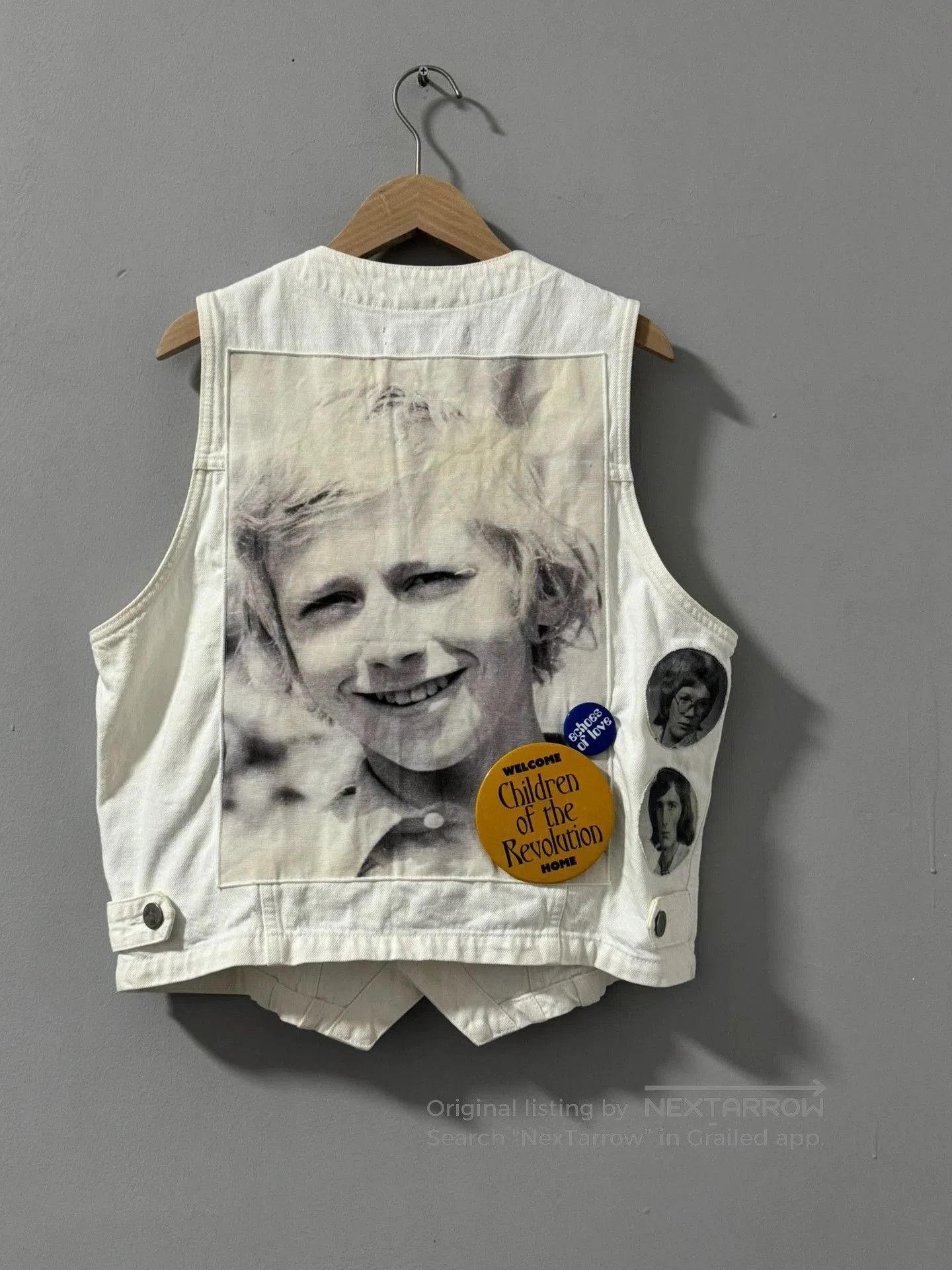 Raf Simons White Button-Front Vest with Patch Details. Size US S / EU 44-46 / 1 - 3 Thumbnail