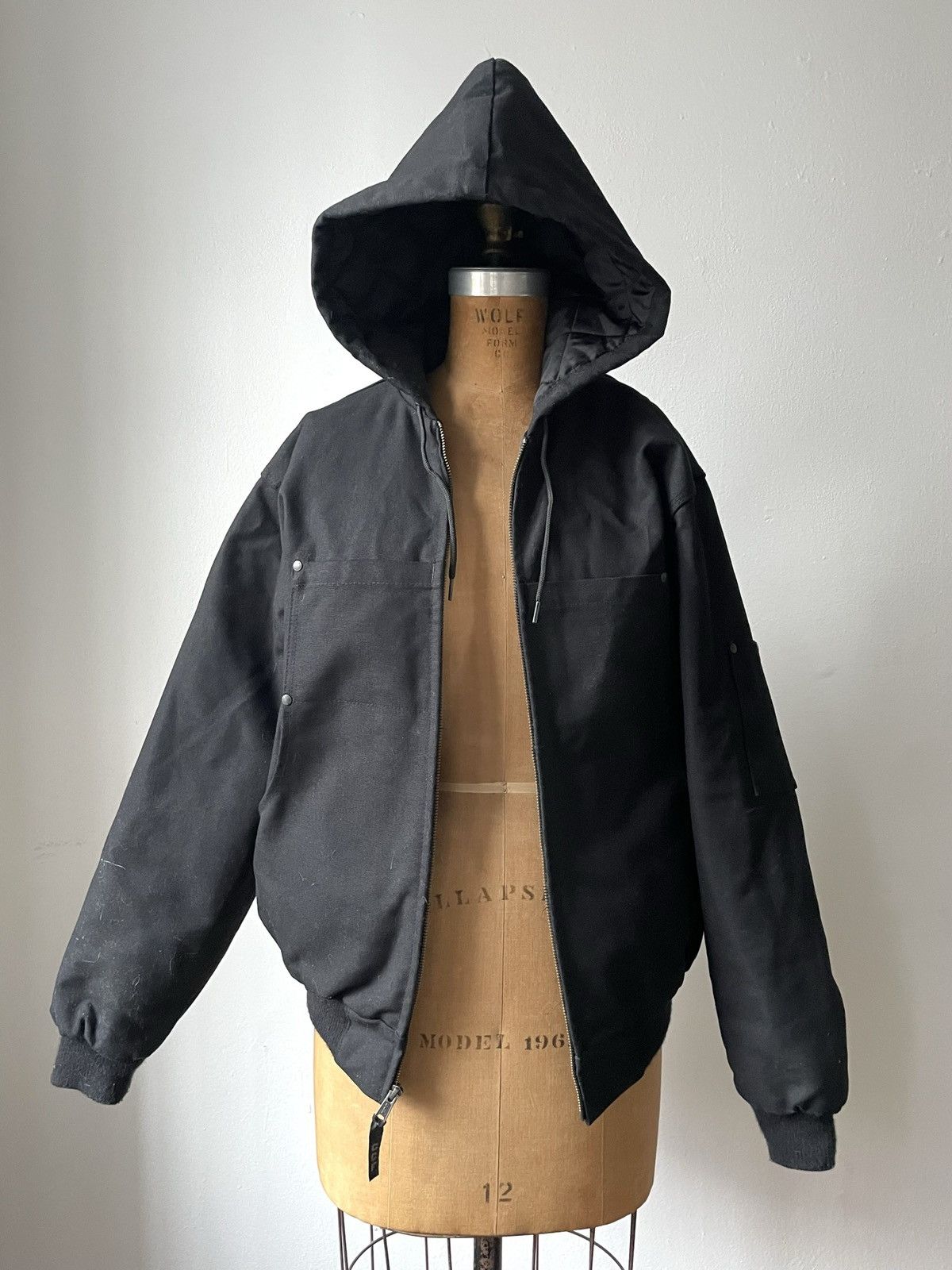 Ccf utility outlet jacket