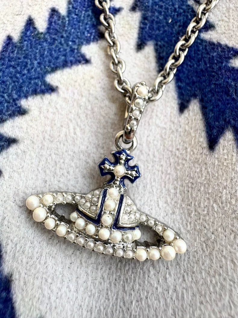 Vivienne Westwood Vivienne Westwood Pearl Flat Saturn Necklace Size ONE SIZE - 2 Thumbnail