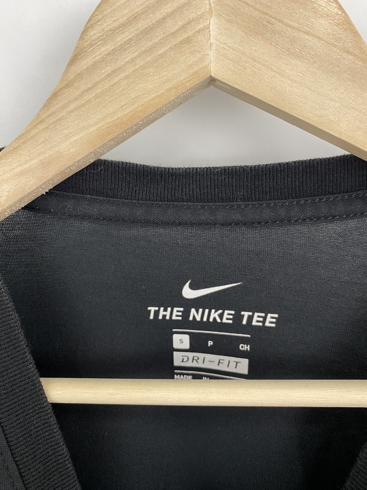 Nike 🇺🇸 Nike Who You Calling Chicken Legs?! Humor Rare T-Shirt Y2K Size US S / EU 44-46 / 1 - 5 Thumbnail