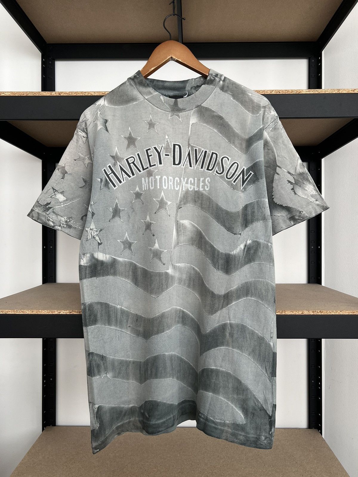 Harley Davidson Vintage 1995 Harley Davidson Flag USA AOP T-shirt Size US L / EU 52-54 / 3 - 3 Thumbnail