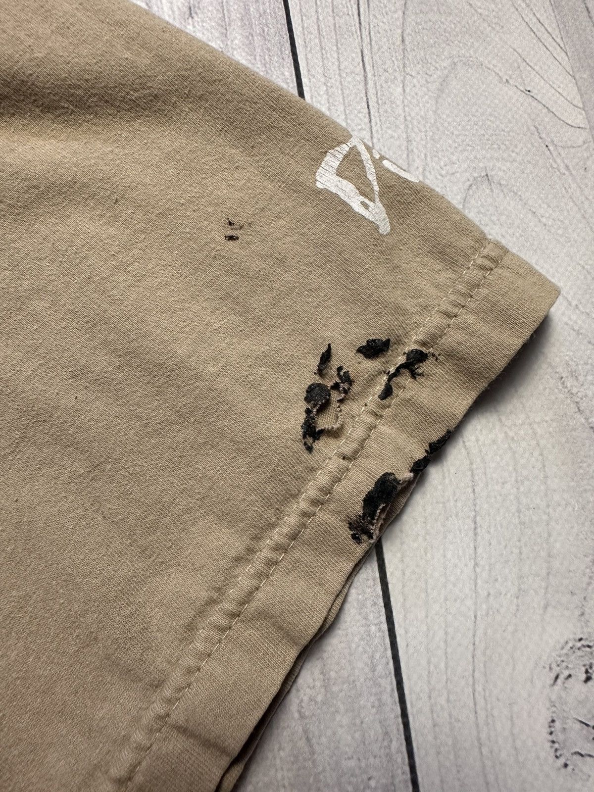 Diesel Vintage Diesel Beige tee big logo size L rare distressed Size US L / EU 52-54 / 3 - 5 Thumbnail