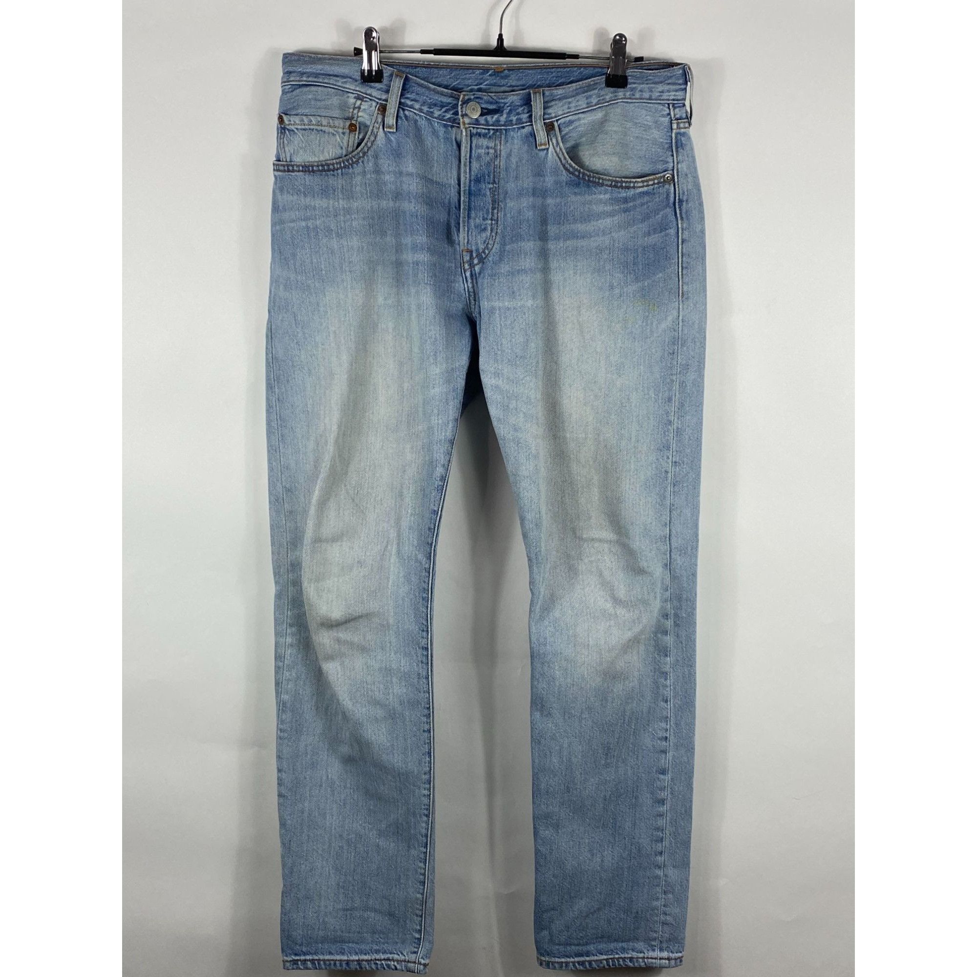 Levi's Levi's 501 Original Fit Button-Fly Straight Leg Denim Jeans Size US 32 / EU 48 - 1 Thumbnail