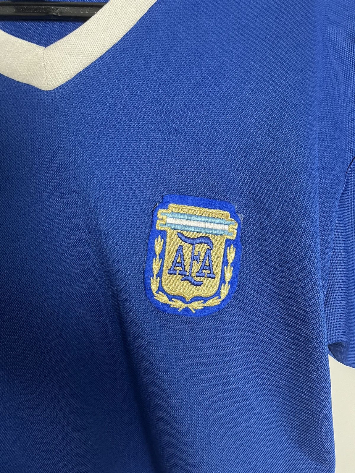 Le Coq Sportif Argentina away world cup 1986 Jersey football tshirt Size US M / EU 48-50 / 2 - 3 Thumbnail