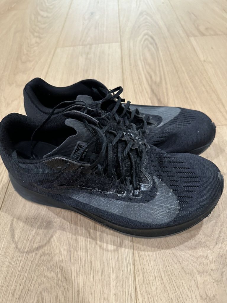 Nike Nike Zoom Fly Triple Black Size US 10.5 / EU 43-44 - 3 Thumbnail