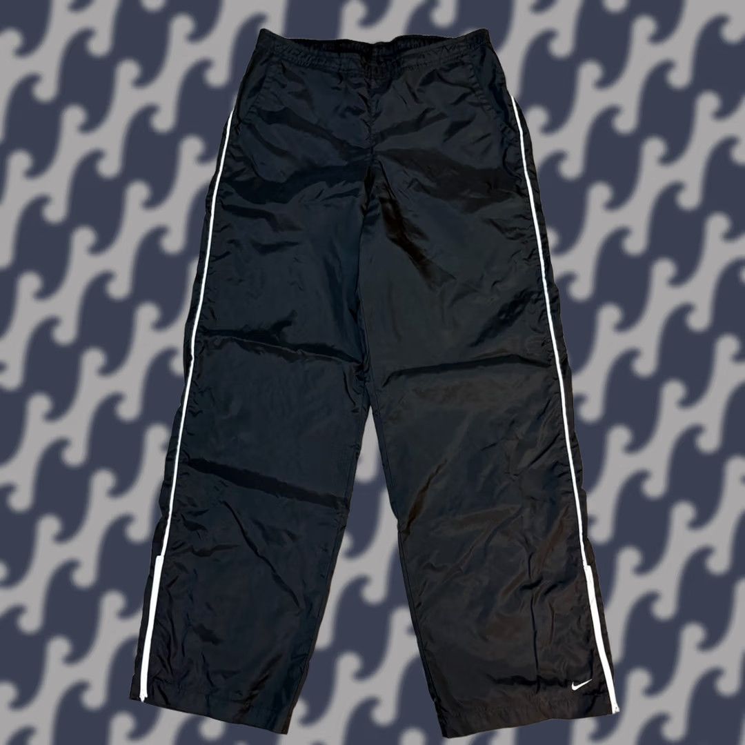 Nike VINTAGE Nike Sweatpants Women Large Black Swoosh Track Zipper Bottoms Y2K Size 36" / US 14 / IT 50 - 1 Thumbnail