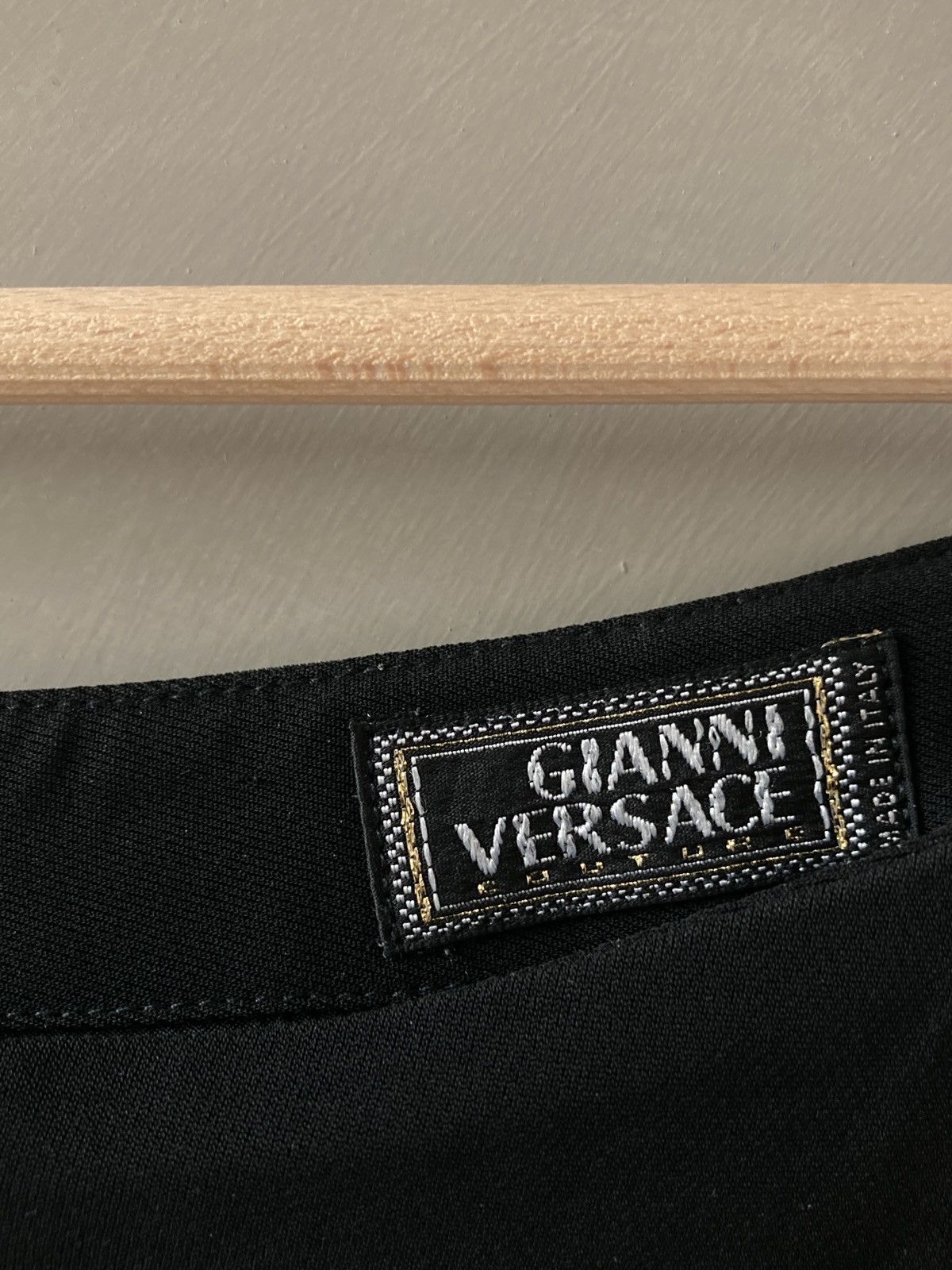 Versace Gianni Versace vintage black mini skirt (pre 1997) Size 27" / US 4 / IT 40 - 2 Thumbnail