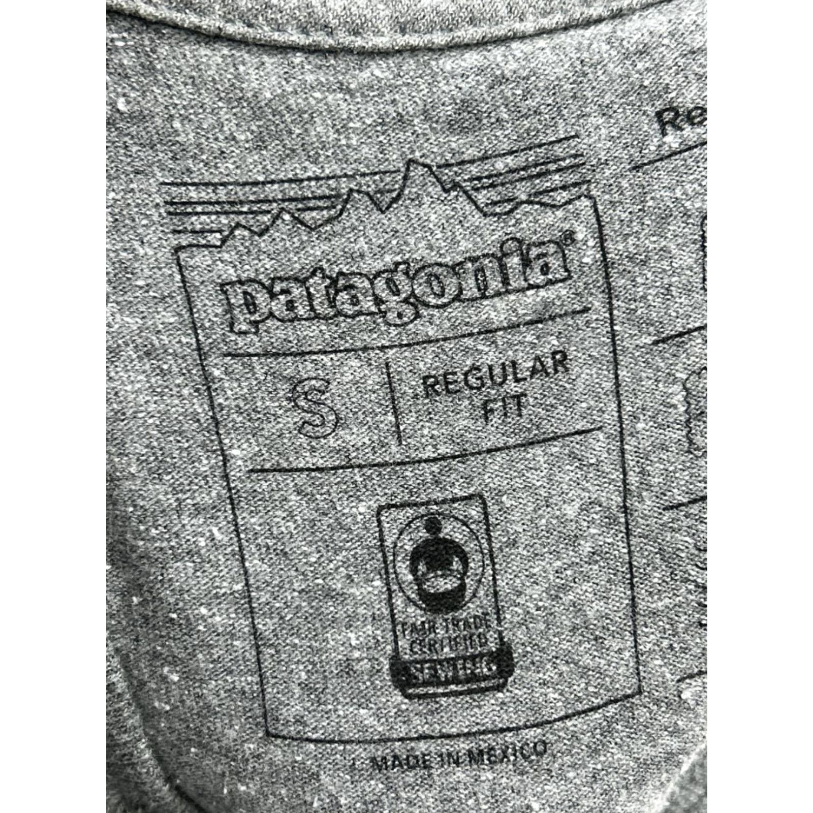 Patagonia Patagonia T Shirt Mens Small Gray Long Sleeve P 6 Logo Responsibili Regular Fit Size US S / EU 44-46 / 1 - 4 Thumbnail