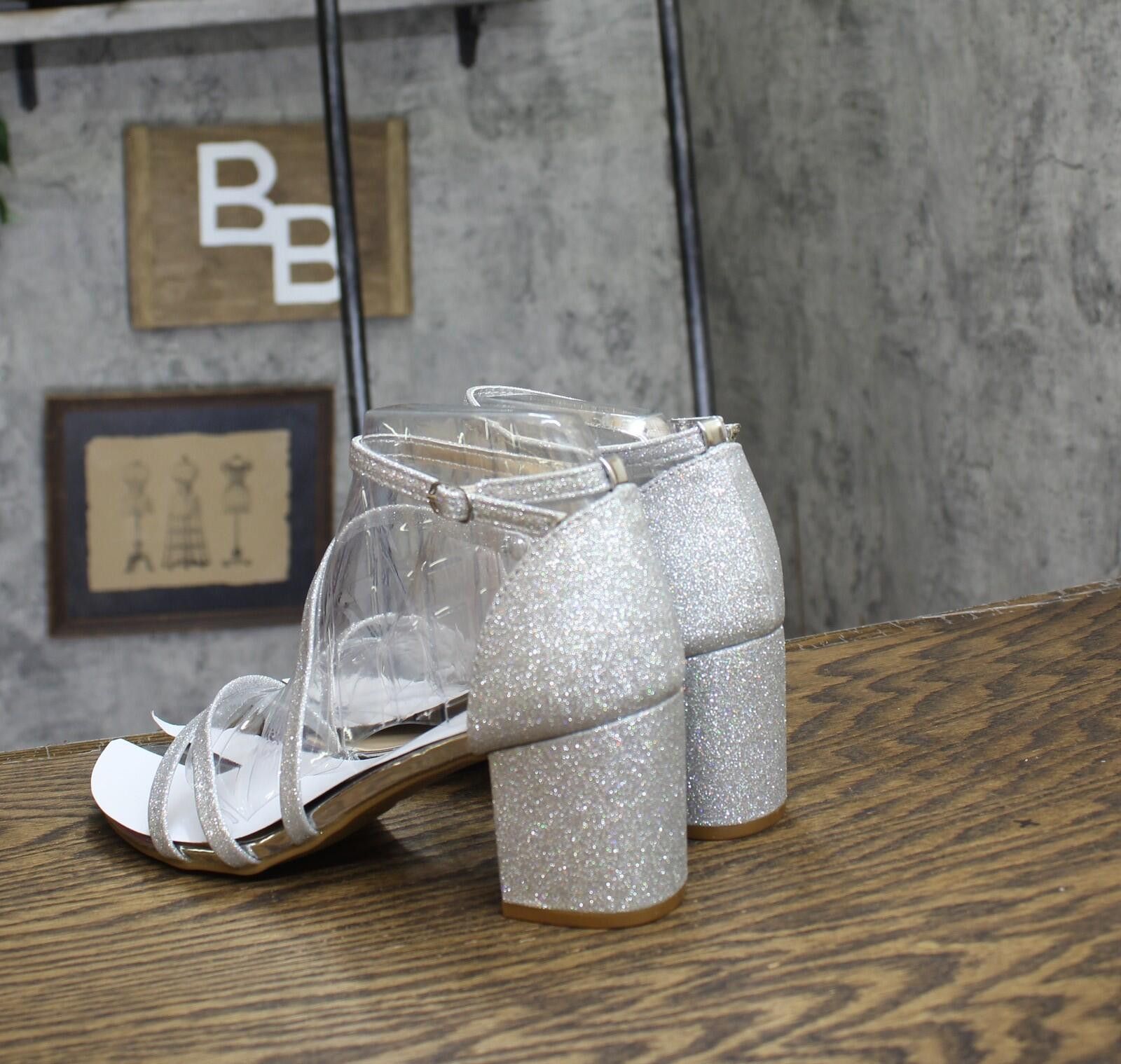 Other Nwt Journee Collection Strap Heels Bella Silver Gray 8m Size US 8 / IT 38 - 2 Thumbnail