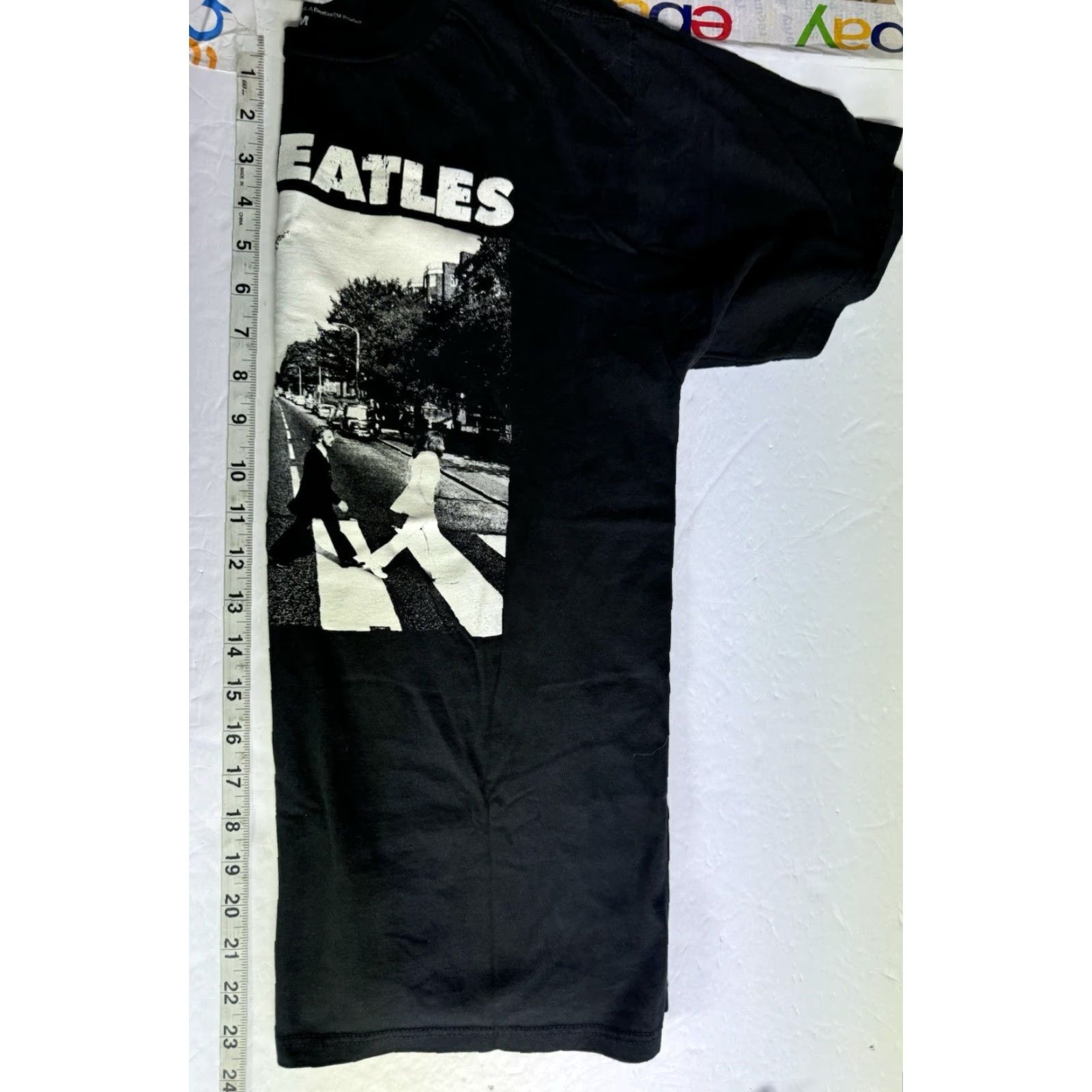 Vintage The Beatles T Shirt Medium Black Crossing Abbey Road Shirt Unisex Adults M Mens Womens Graphic Tee Size US M / EU 48-50 / 2 - 5 Thumbnail