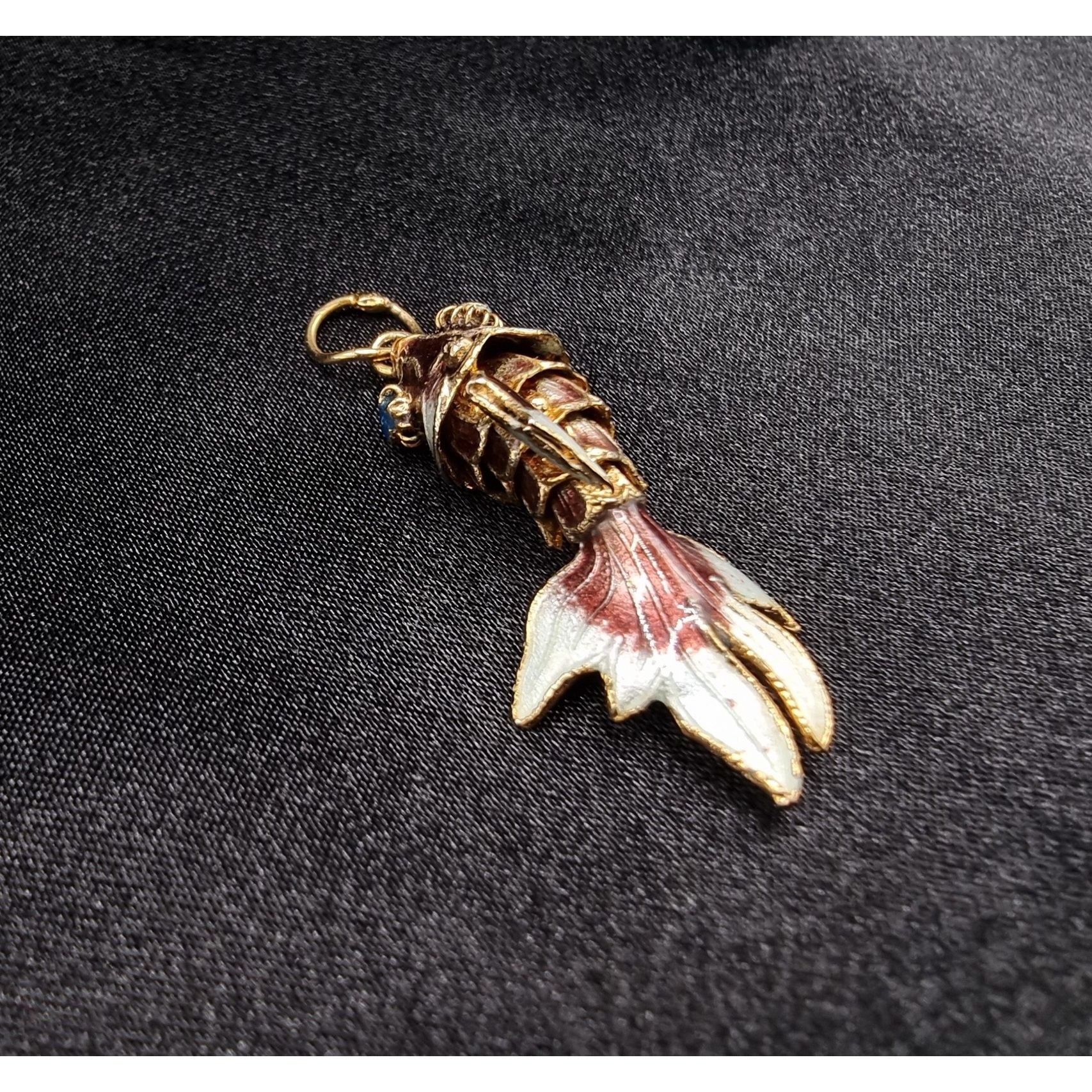 Vintage Vintage Chinese Movable Articulated Goldfish Pendant With En Size ONE SIZE - 4 Thumbnail