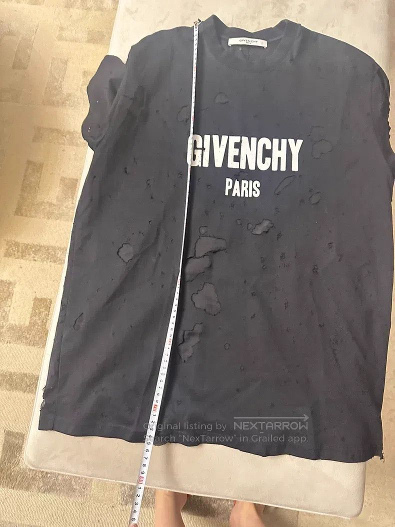 Givenchy Givenchy Damaged Logo Printed Cotton Crew Neck Short-Sleev Size US XS / EU 42 / 0 - 5 Thumbnail