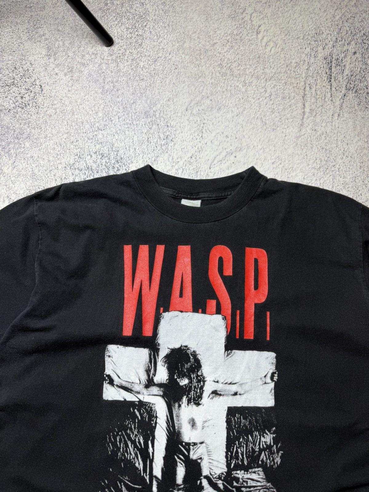 Vintage Vintage WASP The Crimson Idol 1992 t shirt Size US L / EU 52-54 / 3 - 5 Thumbnail