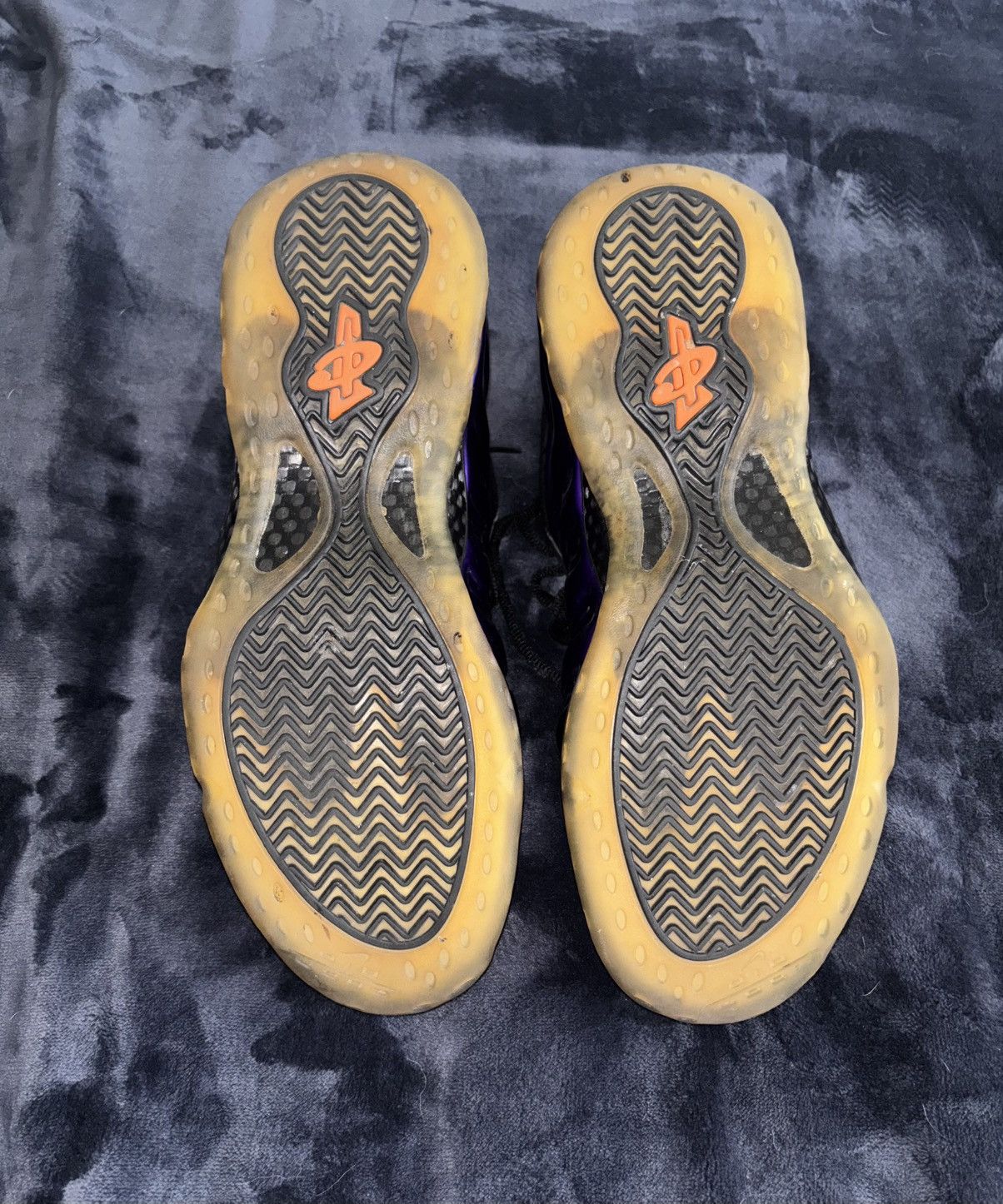 Nike Nike Air Foamposite Ones Phoenix Suns Size US 10.5 / EU 43-44 - 5 Thumbnail