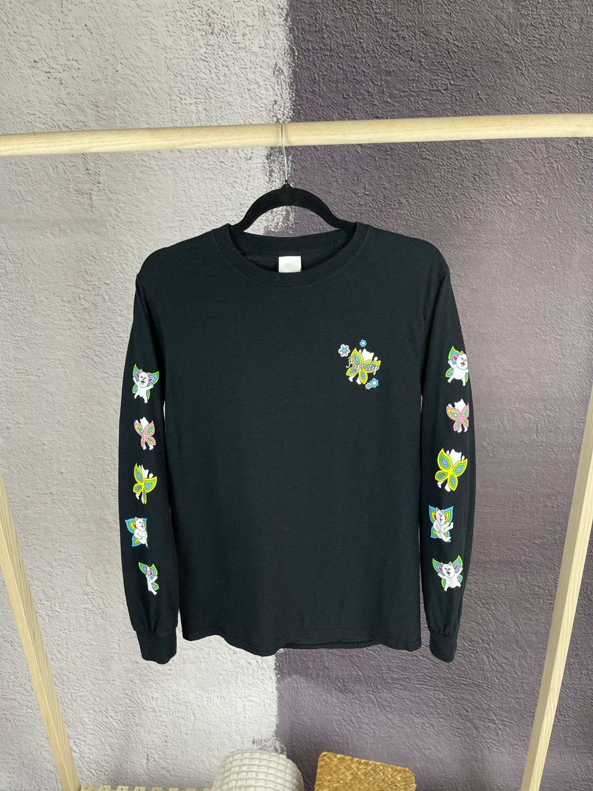 RIPNDIP Ripndip skateboarding black big logo long sleeve tee shirts Size US S / EU 44-46 / 1 - 1 Thumbnail