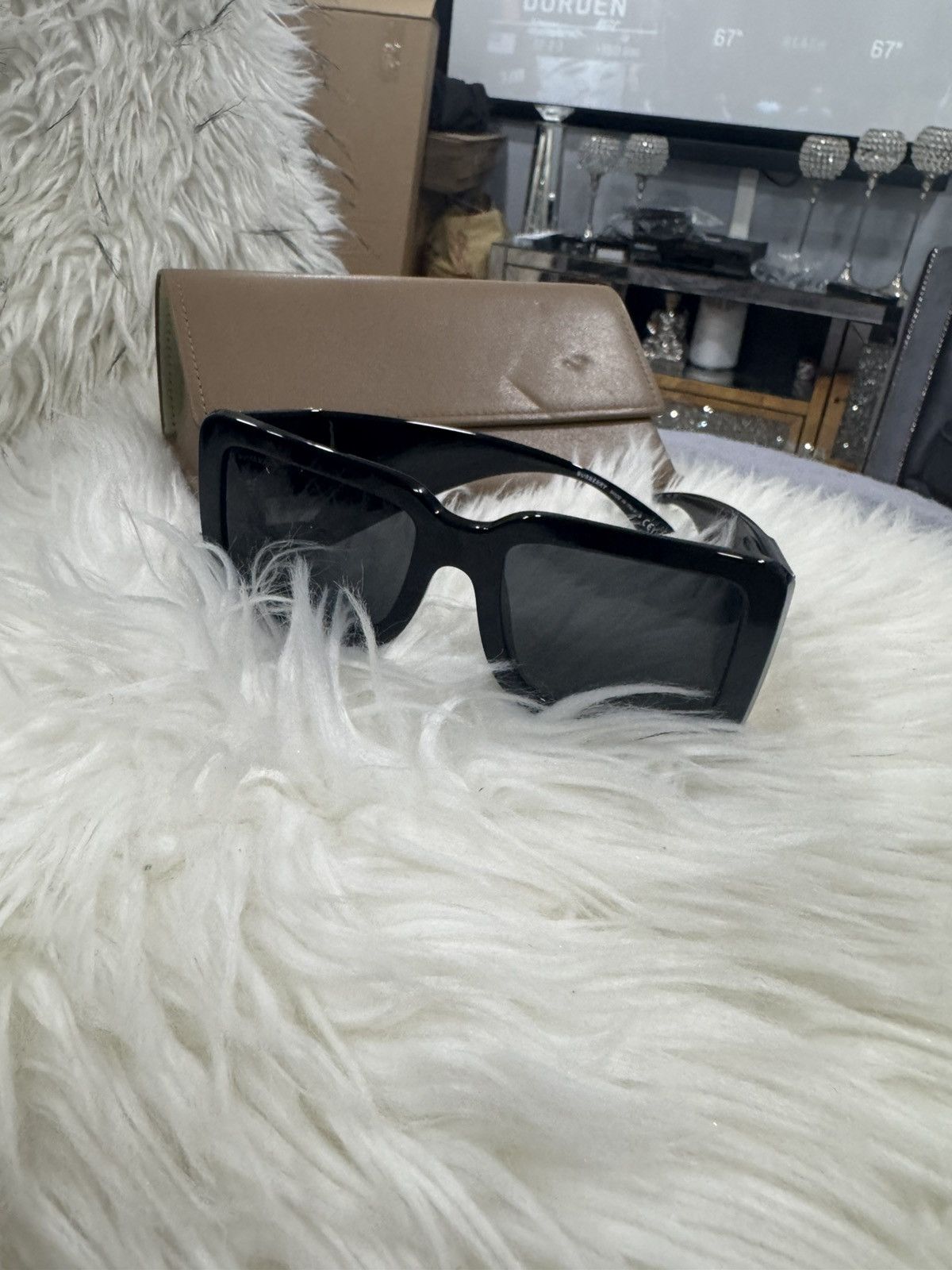 Burberry Black Burry “B” Lens Motif sunglasses Size ONE SIZE - 1 Thumbnail