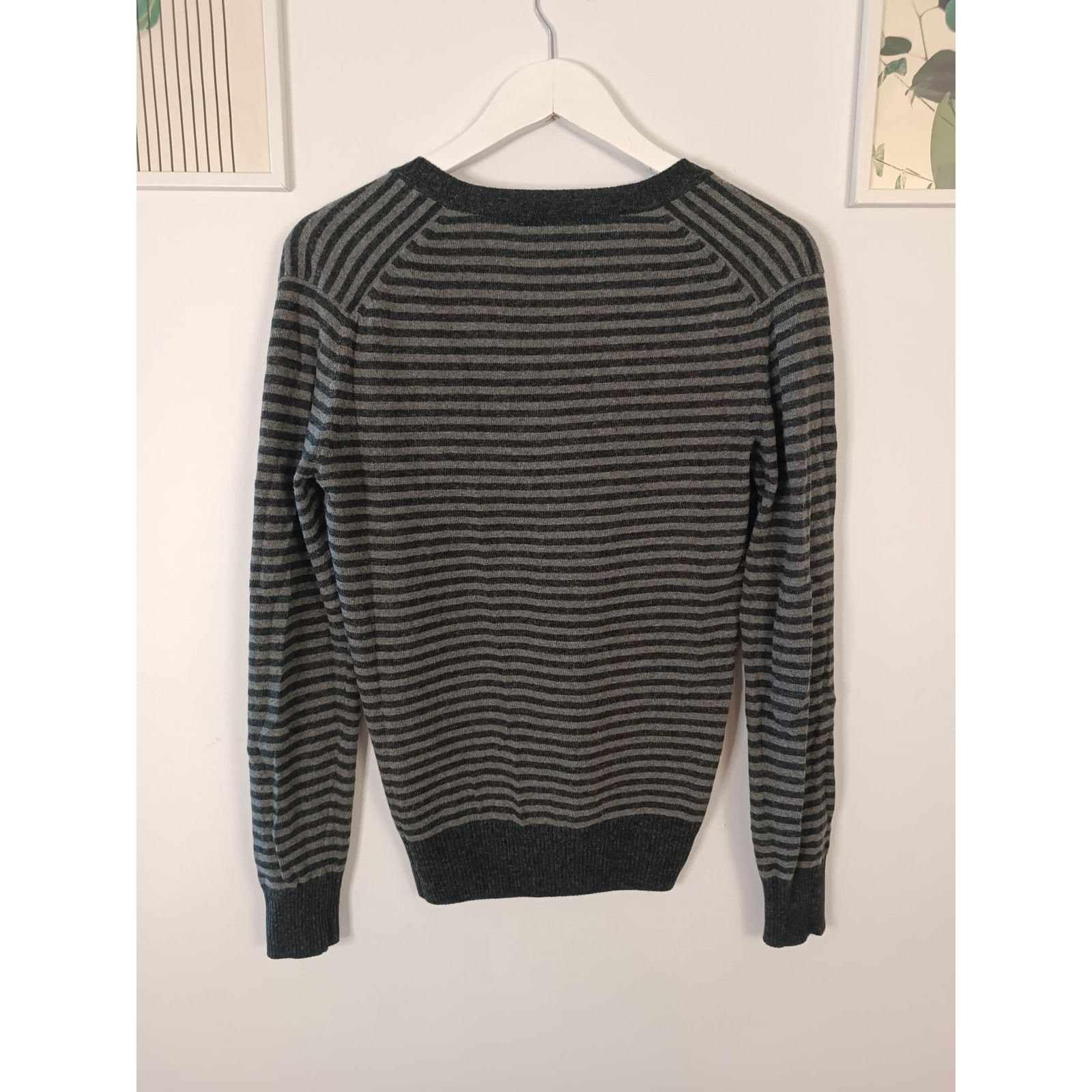 Burberry Burberry Women V-Neck Jumper Knitwear Sweater Striped Wool Size M / US 6-8 / IT 42-44 - 6 Thumbnail