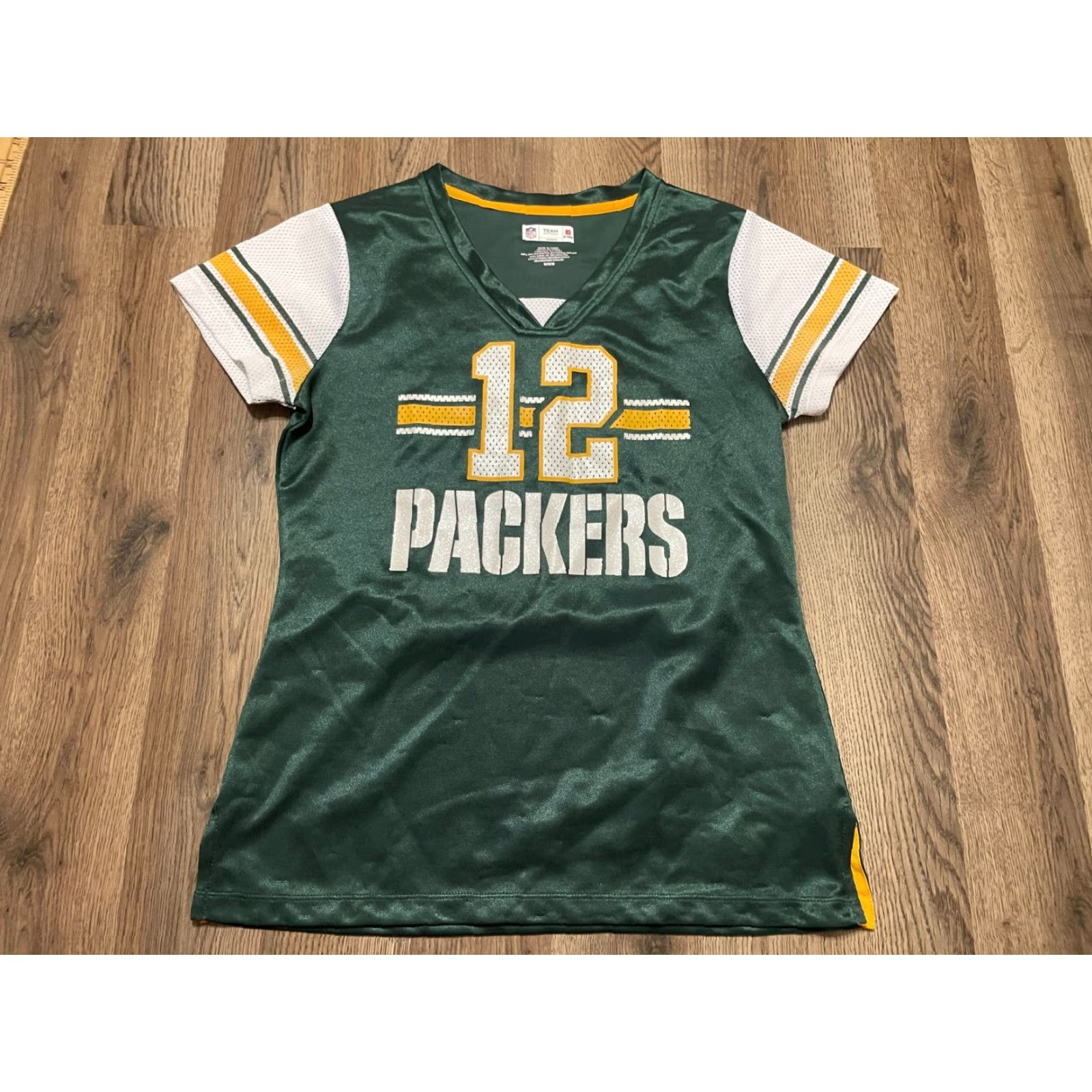 Vintage Team Apparel Shirt Women's Size Medium Green Bay Packers Rodgers #12 Size M / US 6-8 / IT 42-44 - 2 Thumbnail