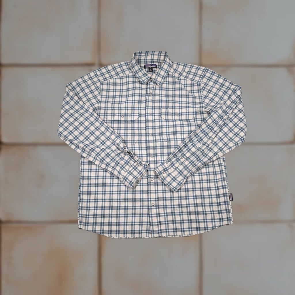 Patagonia Patagonia Shirt Mens M Blue Plaid Long Sleeve Snap Front Casual Shirt Size US M / EU 48-50 / 2 - 1 Thumbnail