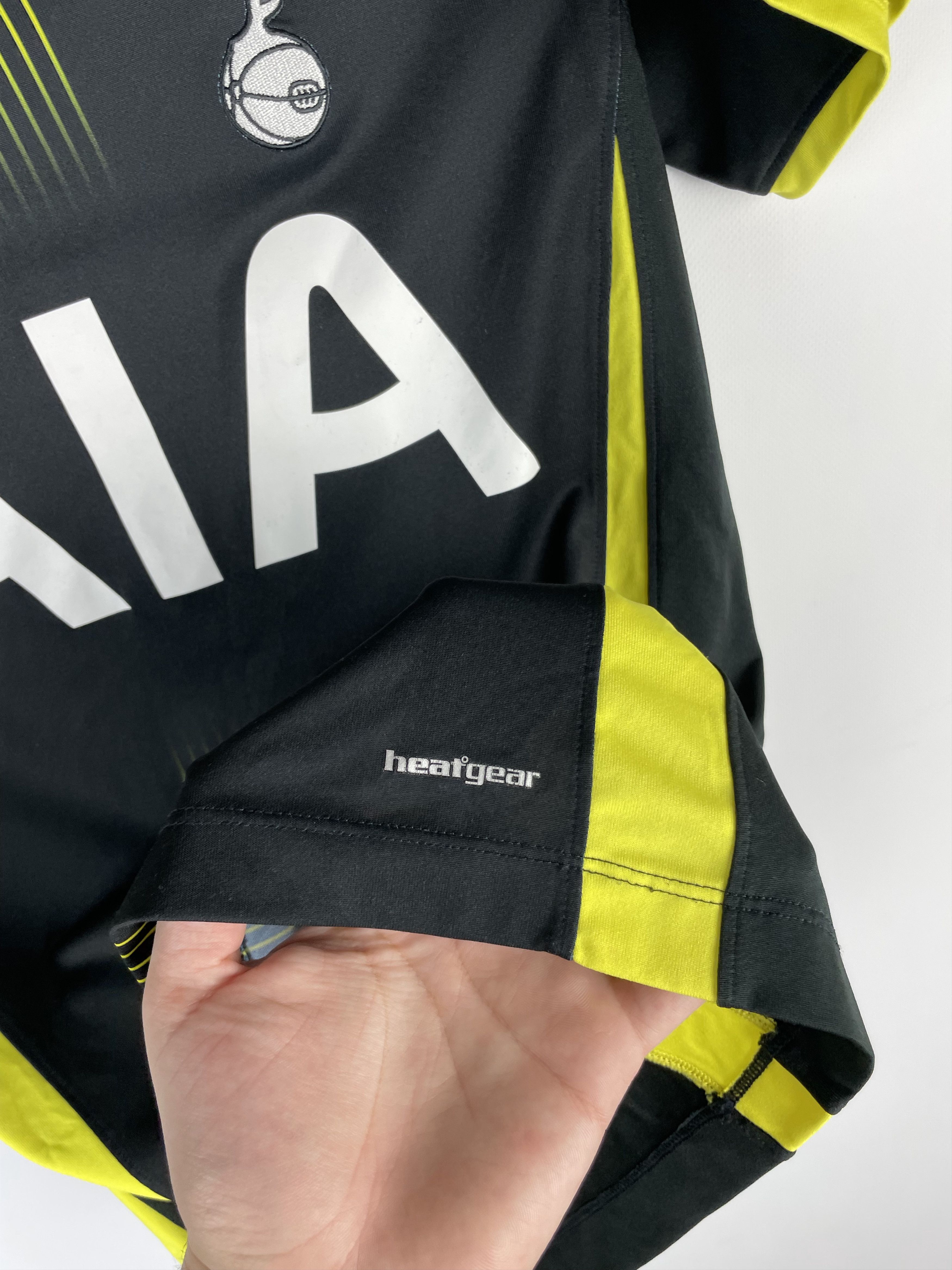 Under Armour UNDER ARMOUR TOTTENHAM HOTSPUR SOCCER JERSEY RETRO Size US S / EU 44-46 / 1 - 6 Thumbnail