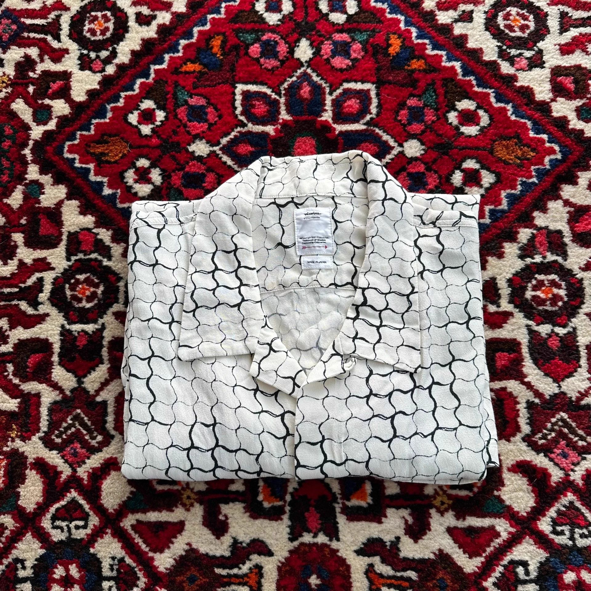 Visvim Visvim 20ss Snake Print Hawaiian Short Sleeve Ivory 3 Size US L / EU 52-54 / 3 - 1 Thumbnail