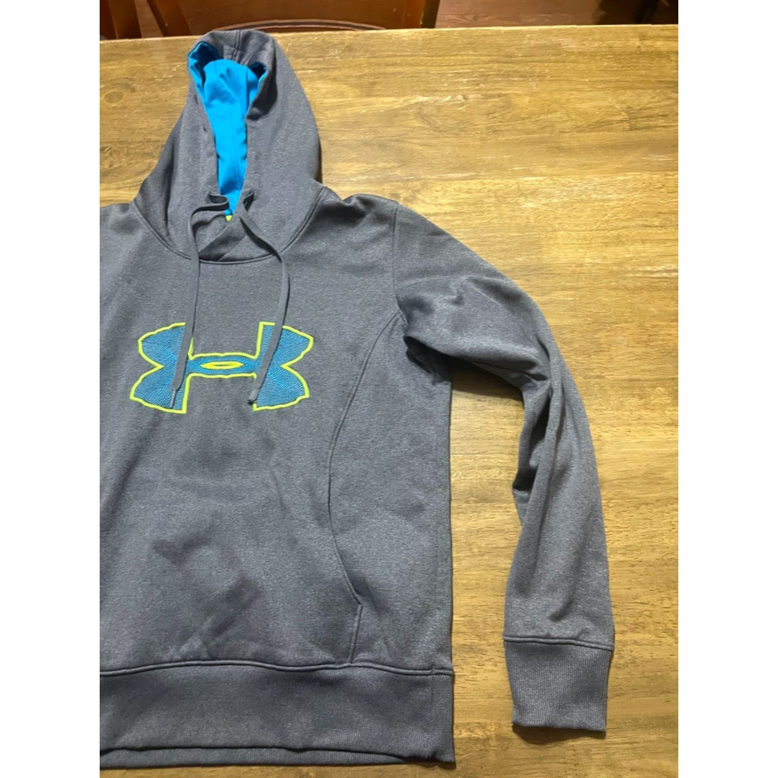 Under Armour Under armour Hoodie Womens Medium Gray Pullover Long Sleeve Semi Fitted Regular Size M Size M / US 6-8 / IT 42-44 - 3 Thumbnail