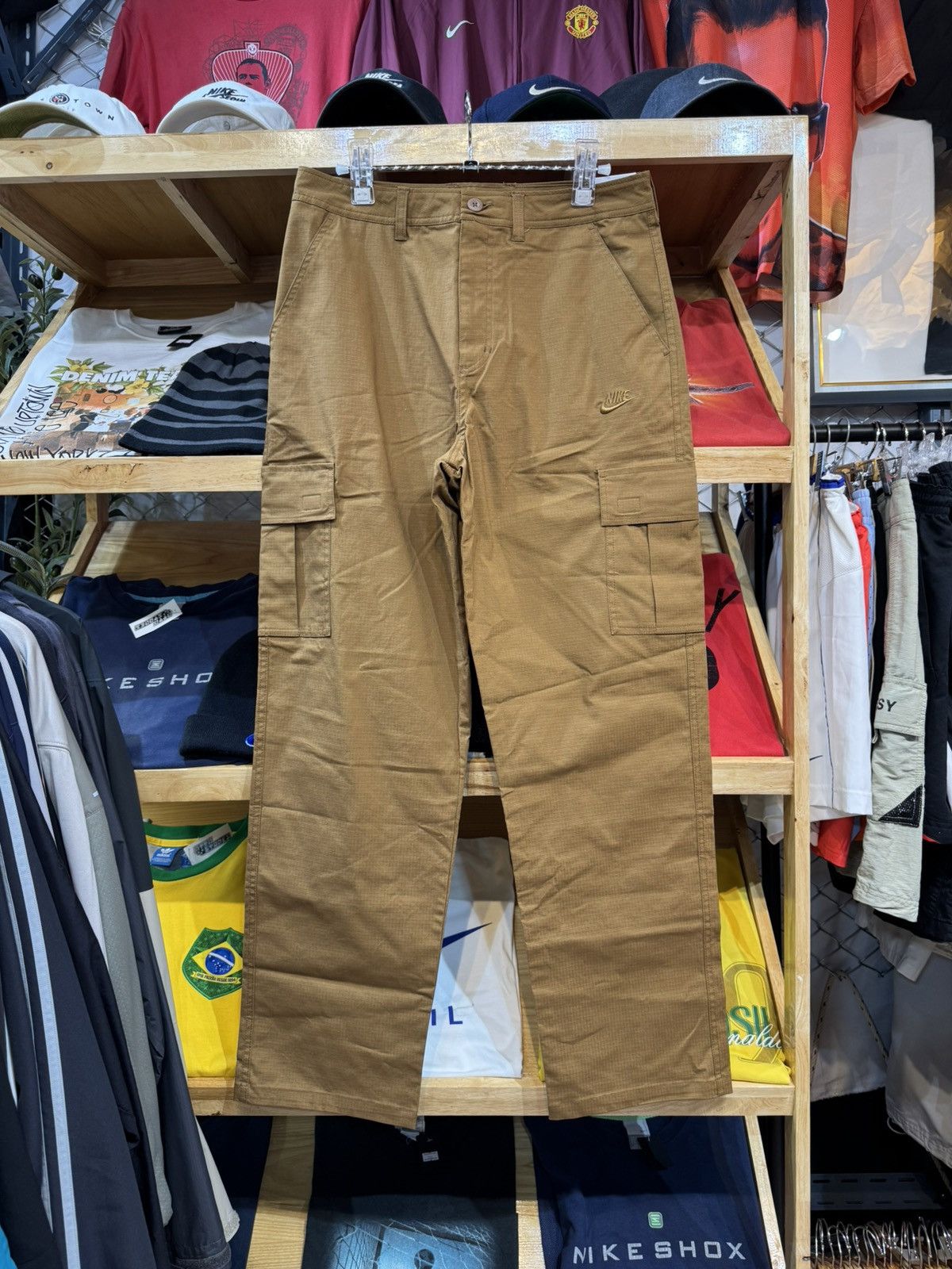 Nike Standard Fit Straight Leg Regular Length CargoPants