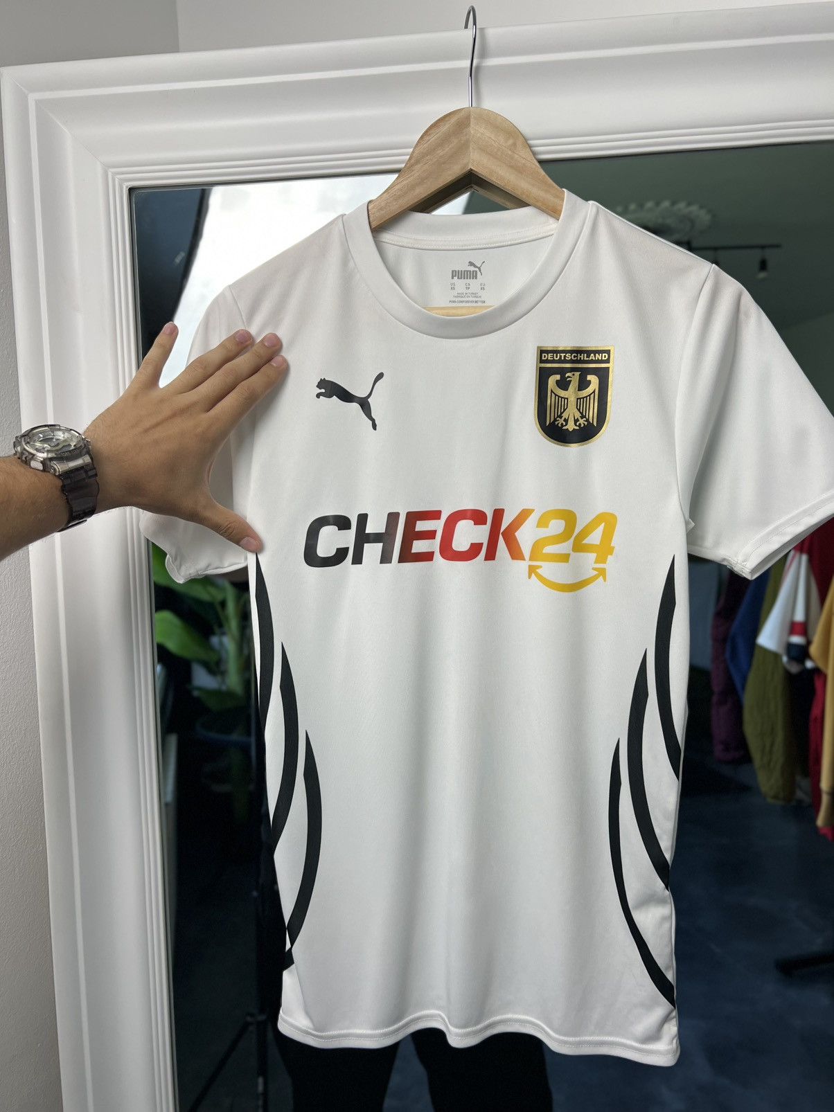 Puma PUMA Germany Football Shirt – CHECK24 Sponsor – Size S Y2K Size US S / EU 44-46 / 1 - 8 Thumbnail