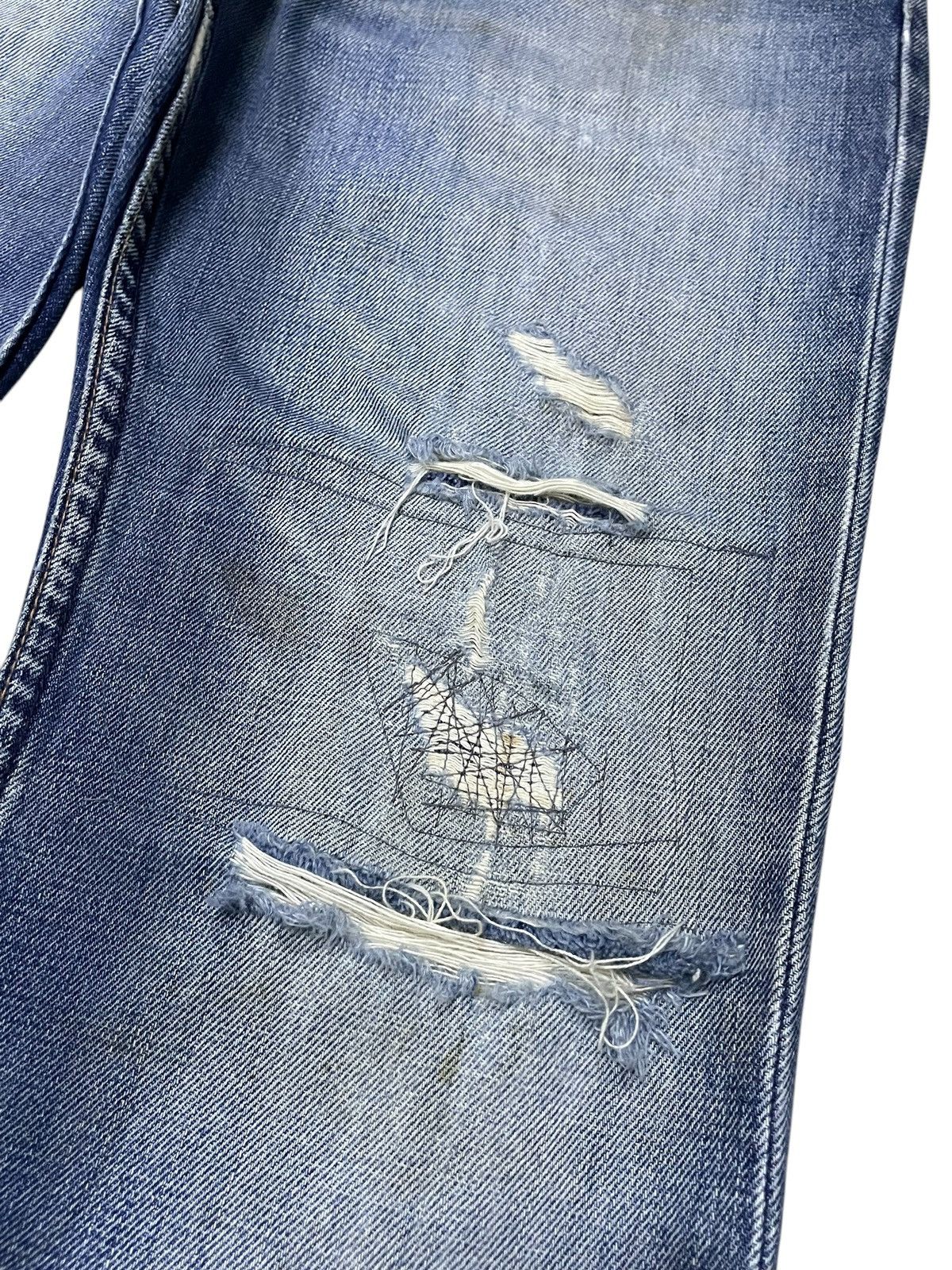Levi's Vintage Levis 507 Flared Bootcut Distressed Jeans Size US 28 / EU 44 - 7 Thumbnail