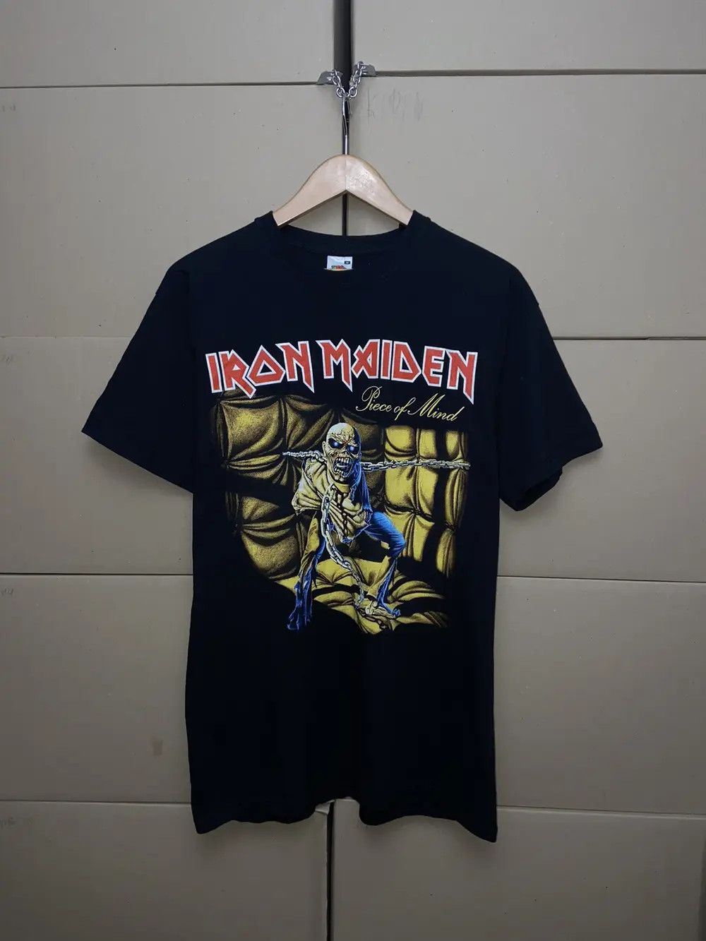 Band Tees VINTAGE 2010 IRON MAIDEN PIECE OF MIND ROCK BAND TEE T SHIRT Size US M / EU 48-50 / 2 - 1 Thumbnail