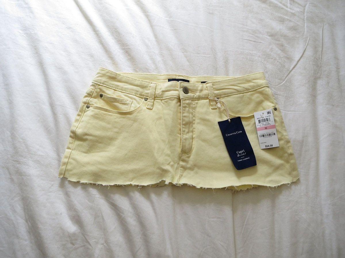 Abercrombie & Fitch pastel yellow denim mini skirt Size 30" / US 8 / IT 44 - 1 Thumbnail