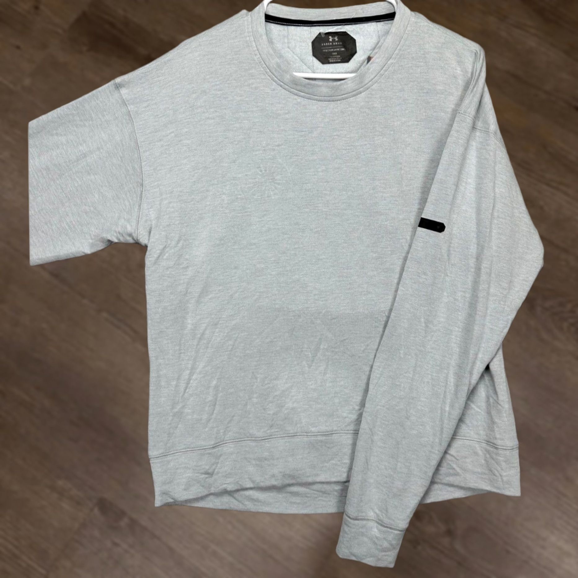 Under Armour Under Armour Sweatshirt Womens Large Unstoppable Grey Cutout Back Pullover Crew Neck Fitted Long Sleeve NEW Size L / US 10 / IT 46 - 1 Thumbnail