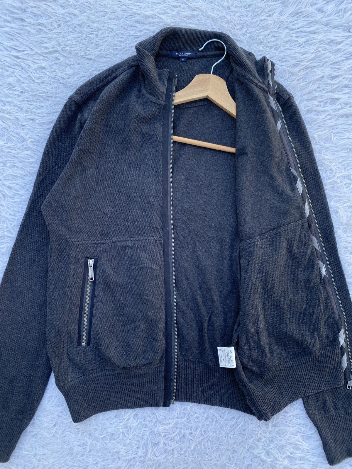 Burberry Rare Vintage Burberry London Zippered Front Pocket Sweater Size US S / EU 44-46 / 1 - 9 Thumbnail