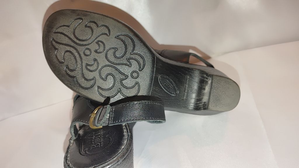 Born Born Leather Strappy Sandals Size 8 Size US 8 / IT 38 - 9 Thumbnail