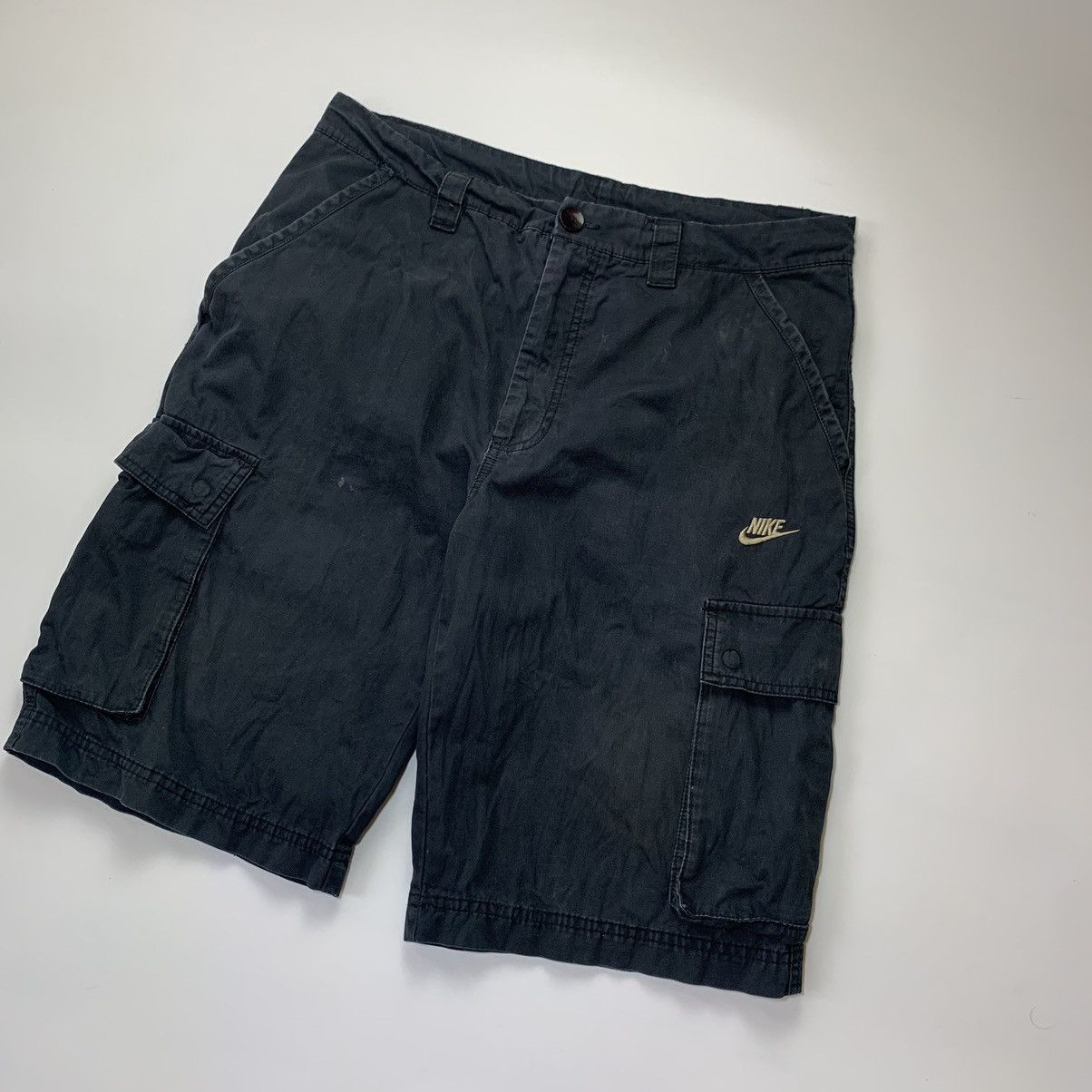 Nike Vintage Nike Faded Cargo Shorts Size M Size US 32 / EU 48 - 2 Thumbnail