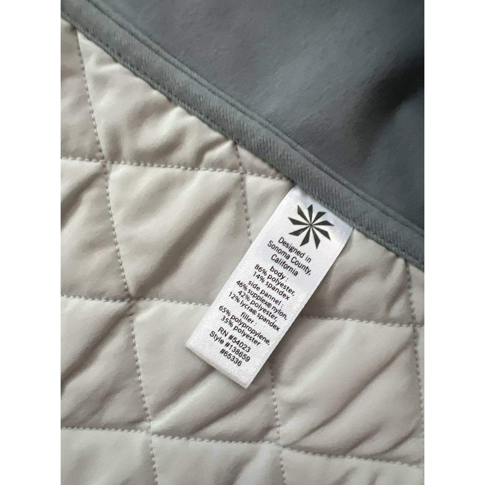 Athleta Athleta Women's White Gray Upside Vest Full XS A001877 Size XS / US 0-2 / IT 36-38 - 10 Thumbnail
