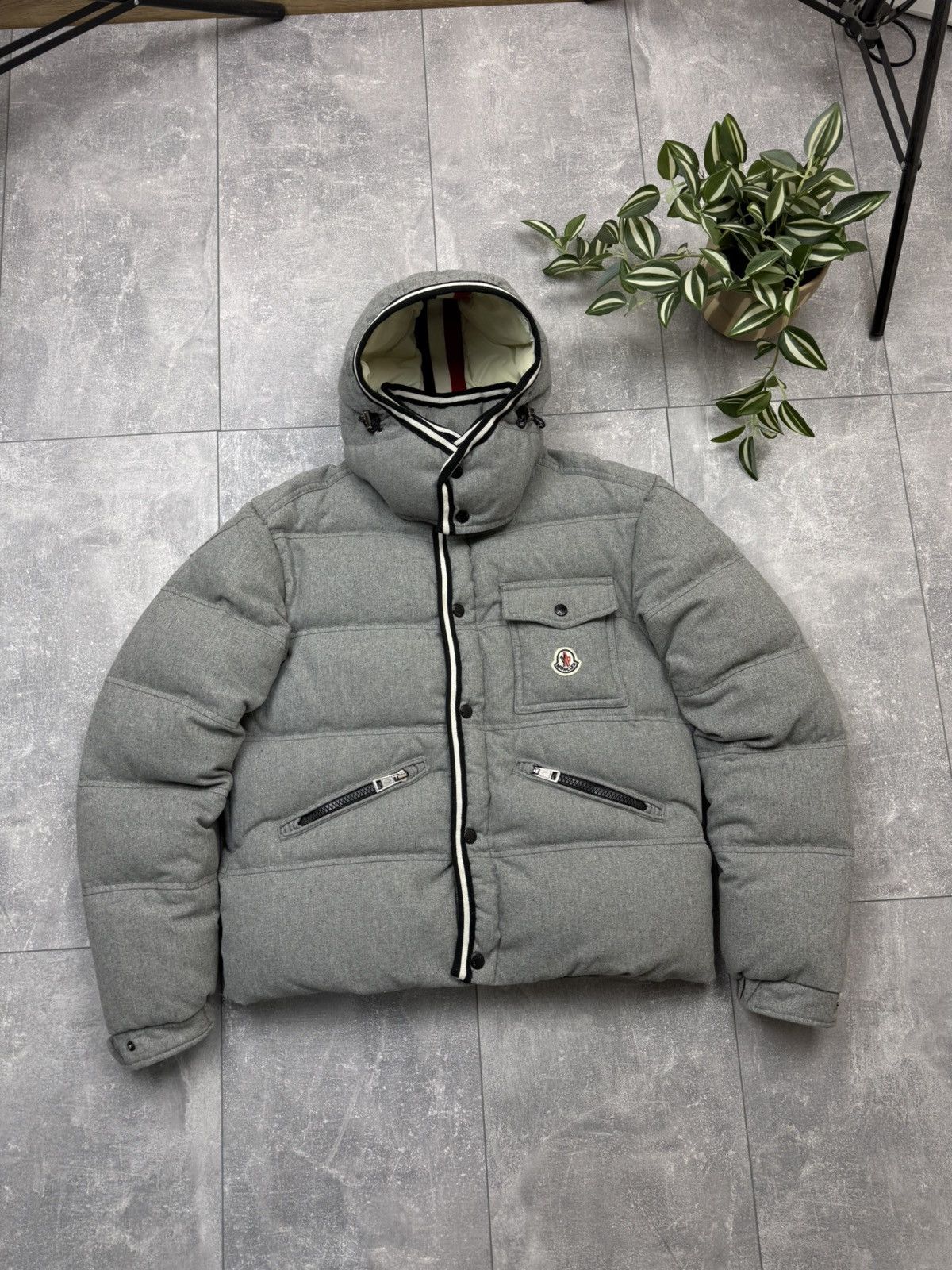 Moncler Vintage Moncler Branson Puffer Down Gray Snap Jacket Size 1 Size US S / EU 44-46 / 1 - 2 Thumbnail