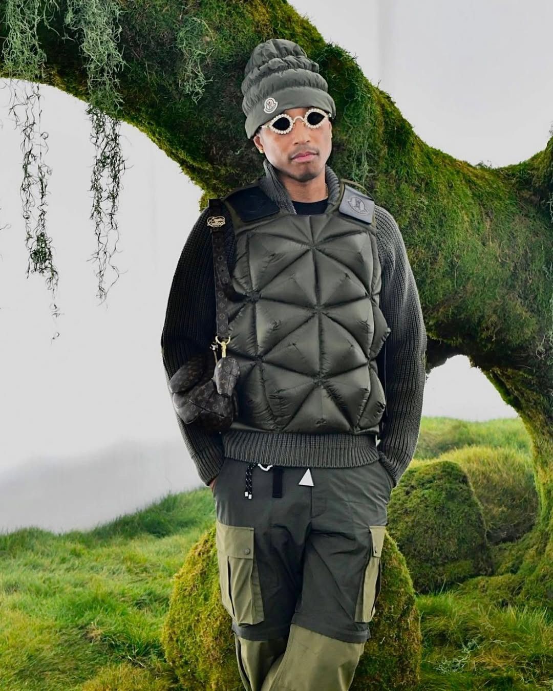 Moncler Genius × Pharrell *NEW* RARE PHARRELL HOLLY QUILTED PUFFER DOWN VEST FW23 Size US M / EU 48-50 / 2 - 4 Thumbnail