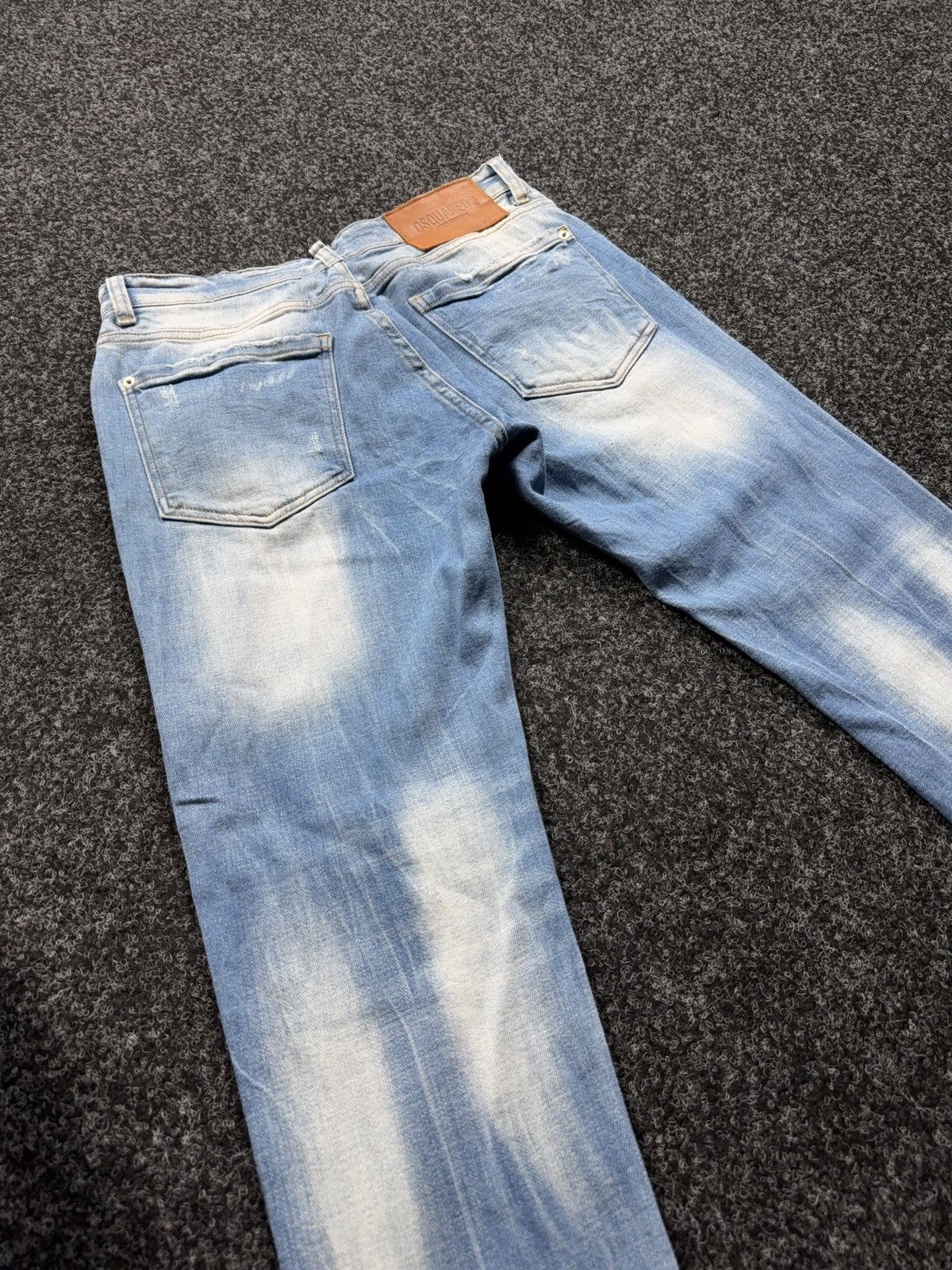 Dsquared2 Luxury 00s Dsquared2 Distressed Light Wash Straight Jeans Size US 32 / EU 48 - 15 Thumbnail