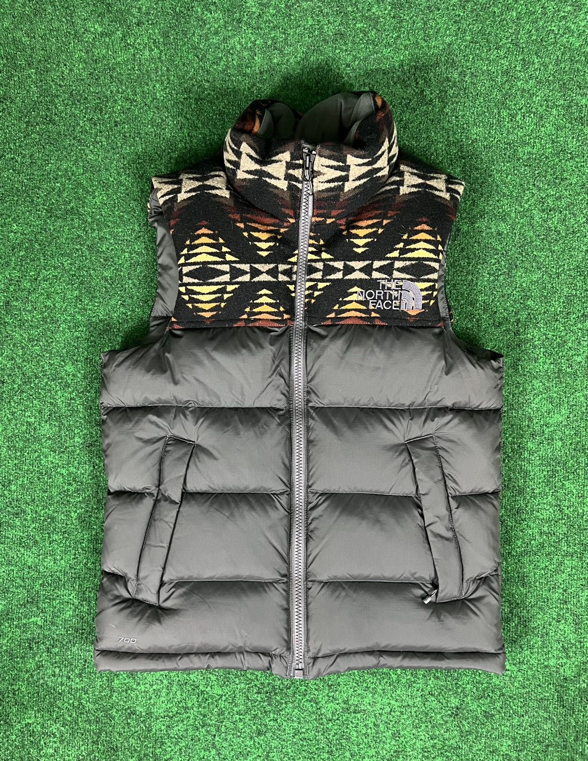 image of Pendleton 700 Puffer Vest Size S in Grey, Men's