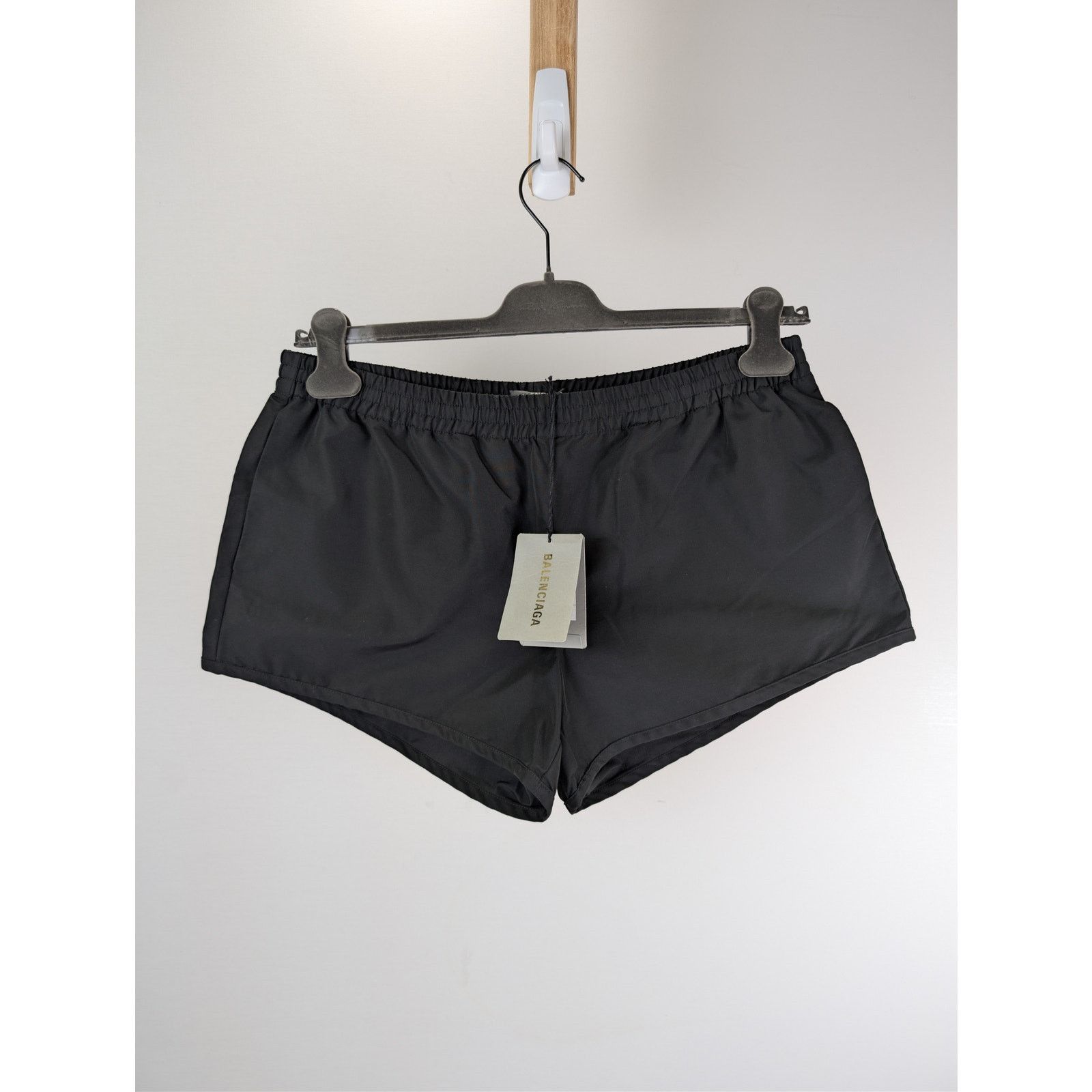 Balenciaga o1rshd1 Q:2 / Technical Faille Running Shorts in Black Size US 32 / EU 48 - 8 Thumbnail