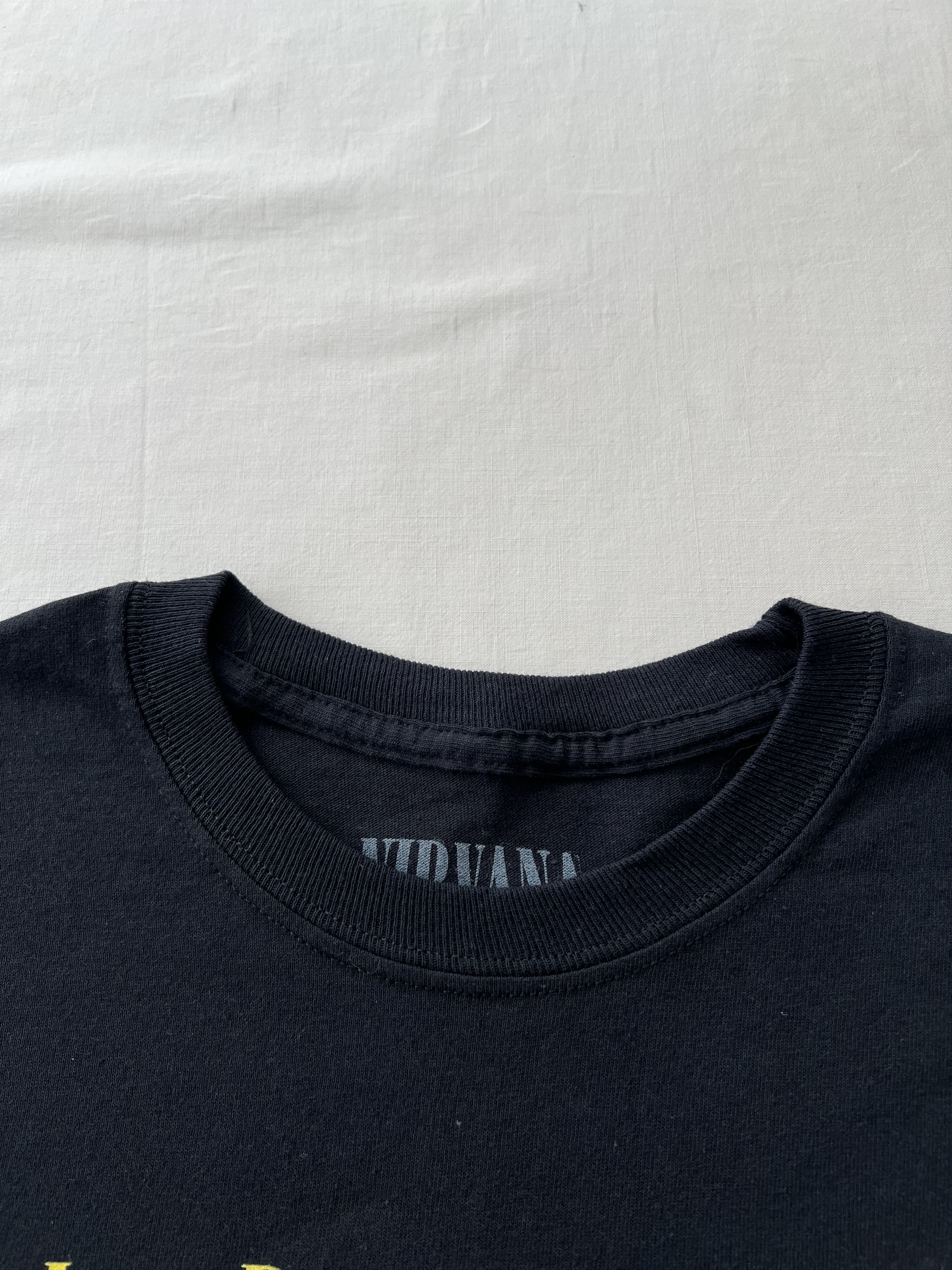 Band Tees Vintage 2016 Nirvana Kurt Cobain Grunge Long Sleeve T-shirt Size US M / EU 48-50 / 2 - 9 Thumbnail