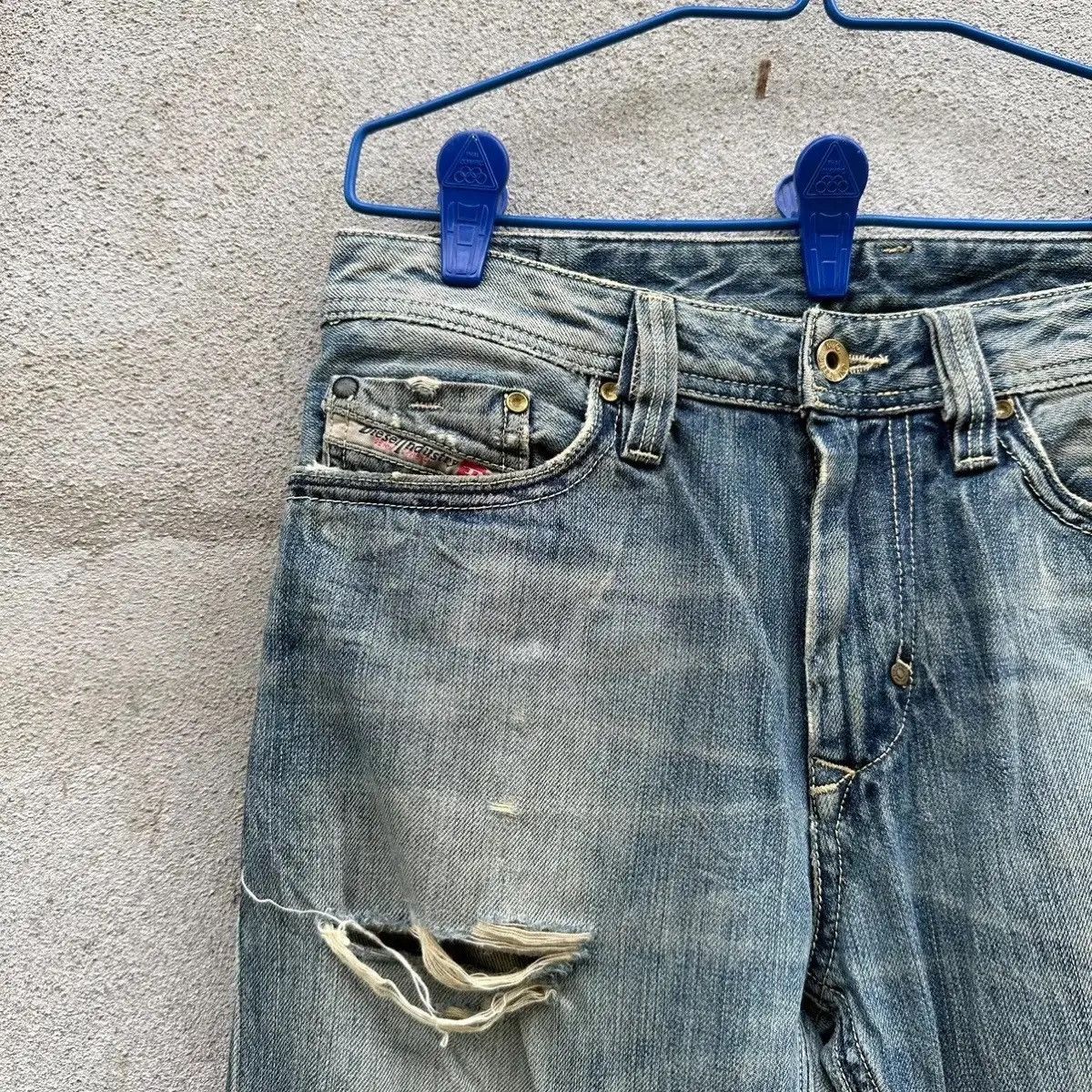 Vintage ‼️ THRASED 🔥 DIESEL THANAZ JEANS VINTAGE DENIM RIPPED PANTS Size US 30 / EU 46 - 3 Thumbnail