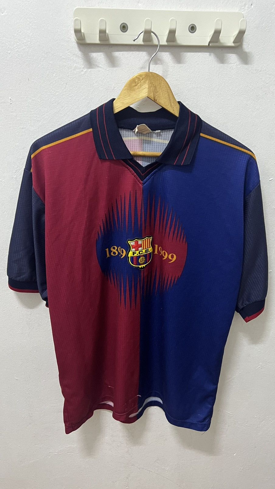 Nike Vintage 1999s FC BARCELONA RIVALDO Size US L / EU 52-54 / 3 - 1 Thumbnail