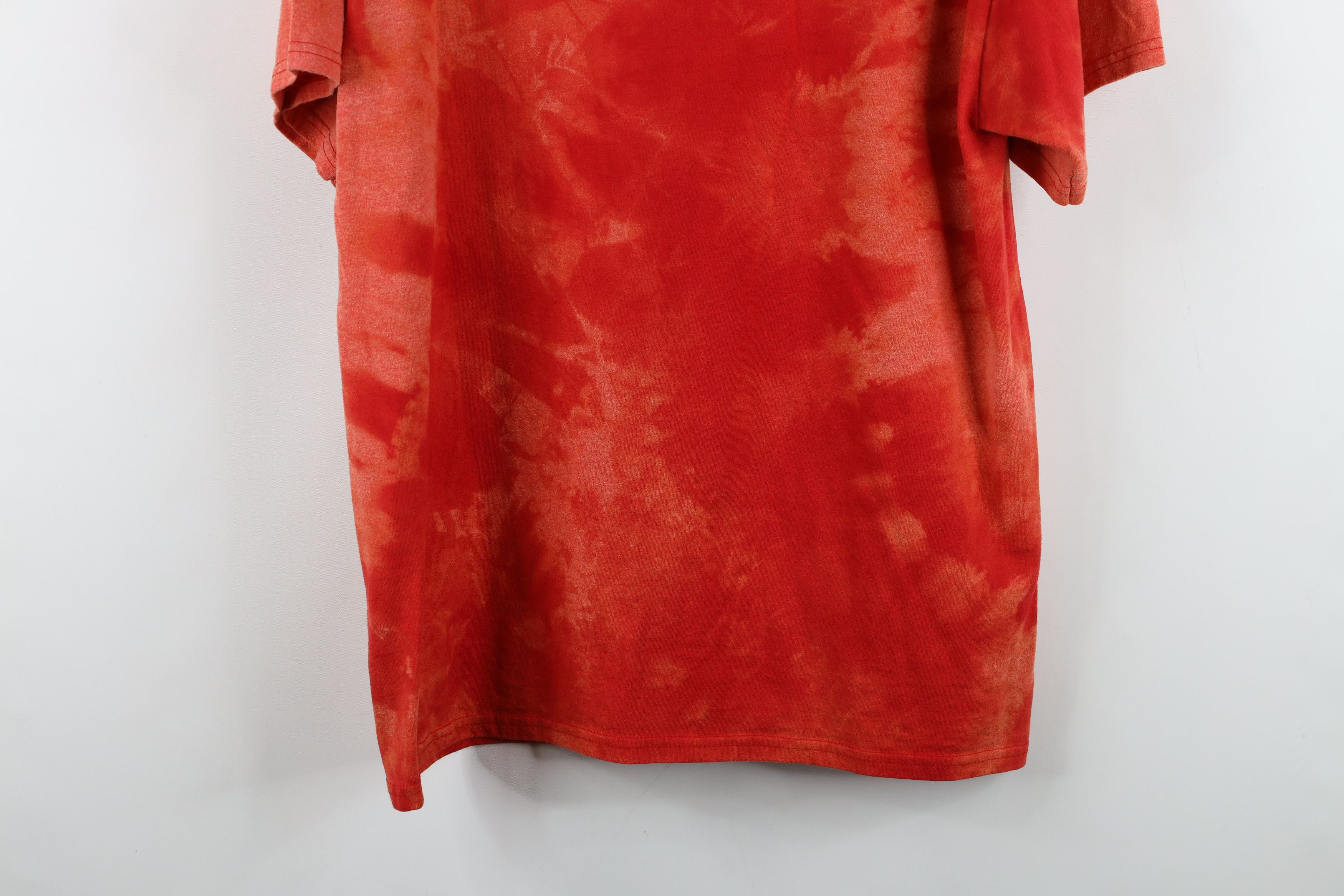 Vintage Vintage 90s Streetwear Beach Sailing Acid Wash T-Shirt Red Size US L / EU 52-54 / 3 - 10 Thumbnail