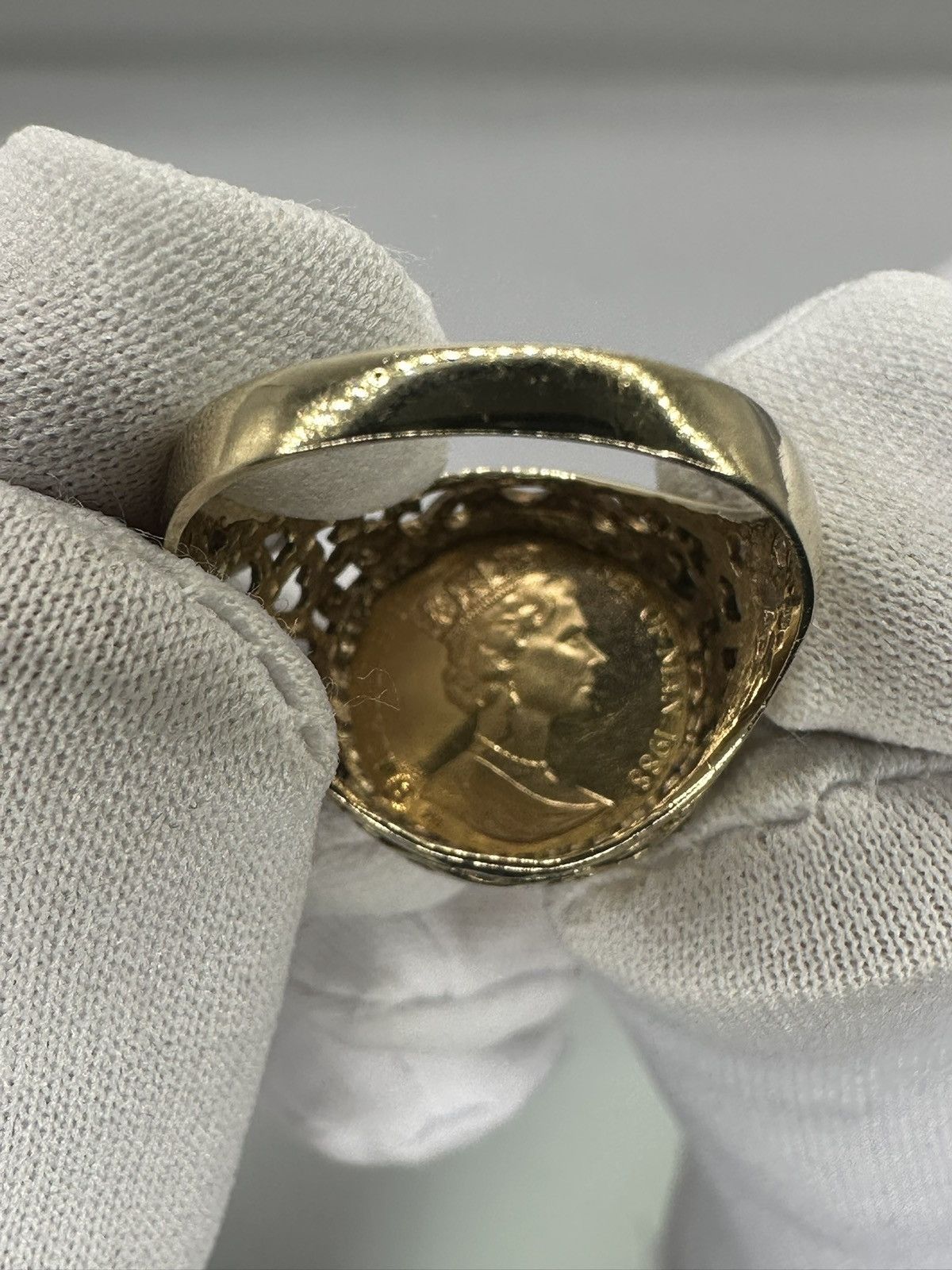 Other 1988 22K Isle of Man Coin with 9k Ring Mount Size ONE SIZE - 5 Thumbnail