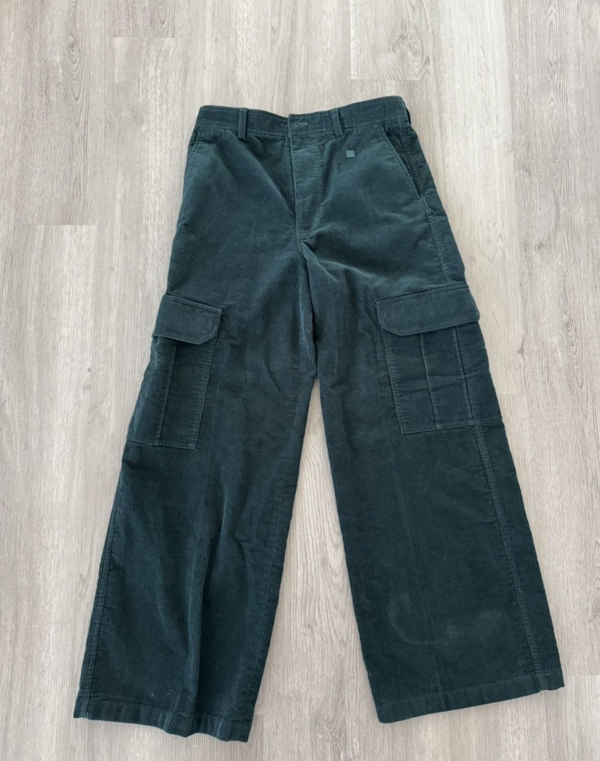 Acne Studios Army Green Acne Studios Corduroy Cargo pants size XS Size US 27 - 1 Thumbnail