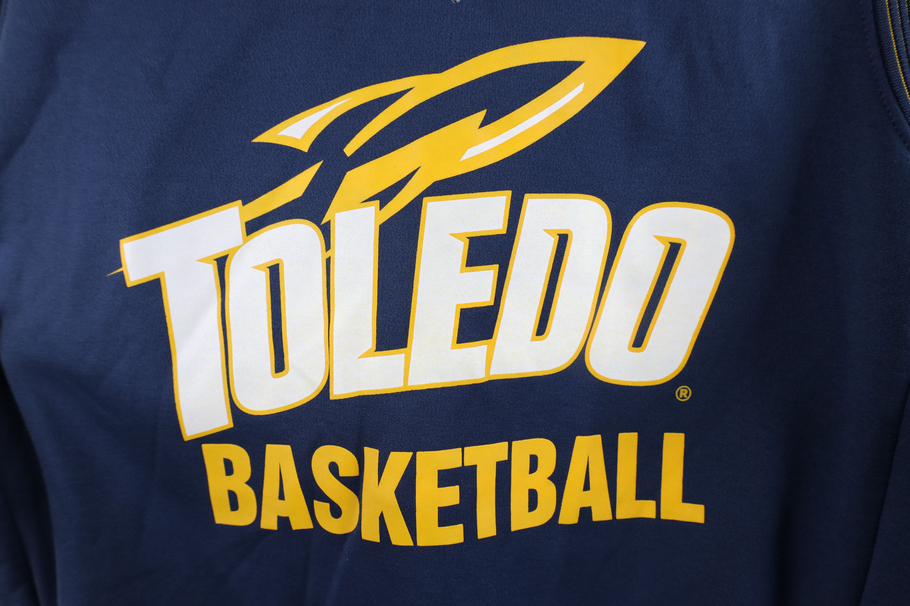 Nike × Vintage Nike University of Toledo Basketball Hoodie Sweatshirt Size US M / EU 48-50 / 2 - 4 Thumbnail
